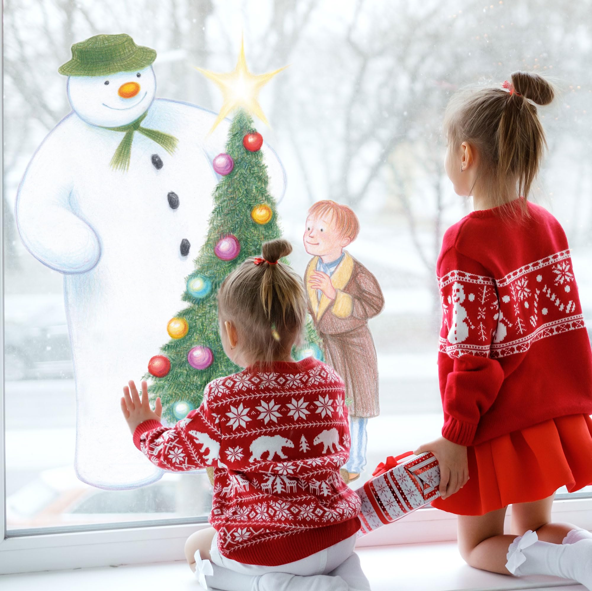 Stickerscape White The Snowman And Christmas Tree Window Sticker – Christmas Window Decoration – Repositionable And Reusable – Made In The Uk