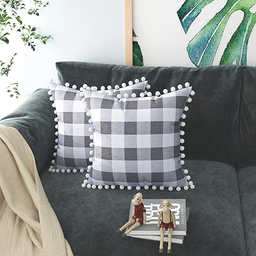 Buffalo - Fundas de almohada decorativas a cuadros con pompones, de algodón, estilo retro, estilo rural, para sofá, automóvil, funda cuadrada de 18
