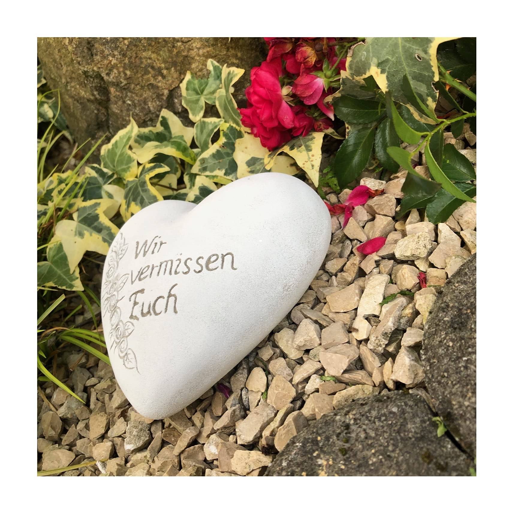 Radami XXL Grabherz Spruch Grabschmuck Grab Herz - Wir vermissen Euch - Grabdeko Trauerherz ca. 1300g