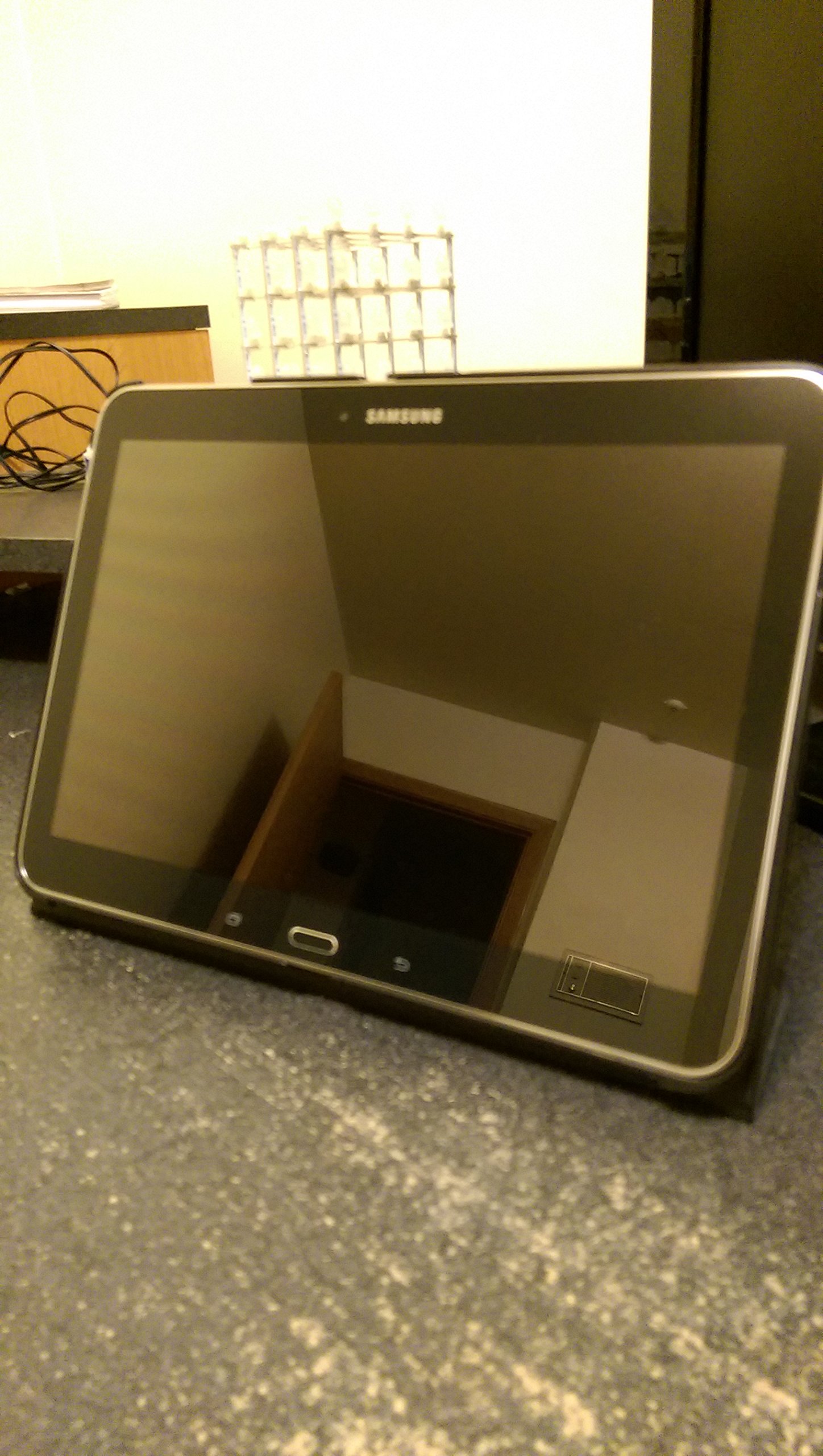 Amazon.com : Samsung Galaxy Tab 4 SM-T530NYKAXAR 10.1-Inch