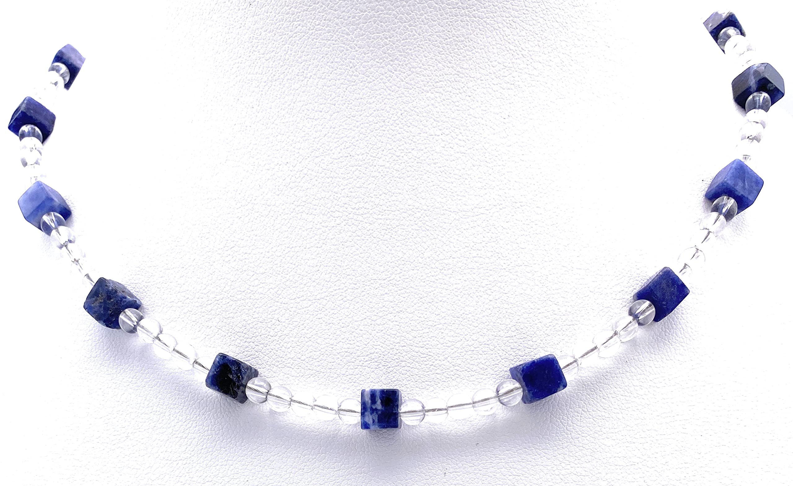 Bergkristall Schmuck (Halskette) Bergkristall Kette mit Sodalith Würfel Verschluss 925er Sterling-Silber Modellnummer 1072