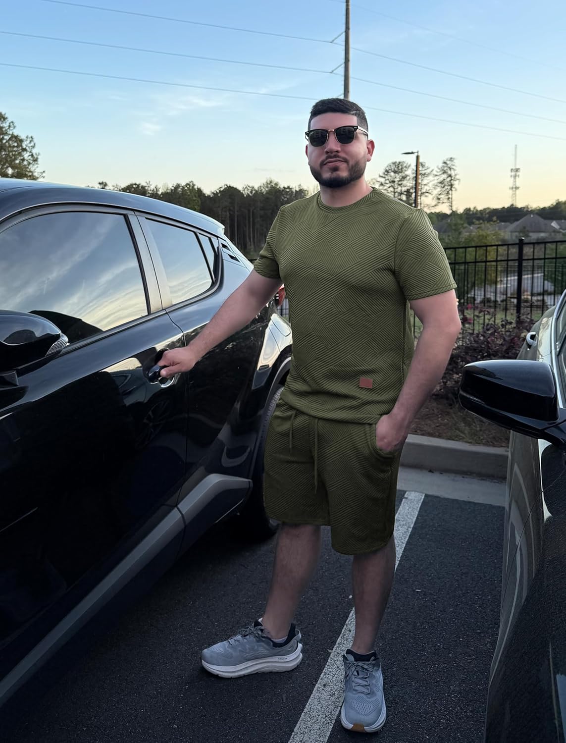 Vssjavun Men's 2 Piece Outfits Short Sleeve Shirt and Shorts Sets Tracksuit Summer Beach Vacation Lounge Workout Set - Image 4