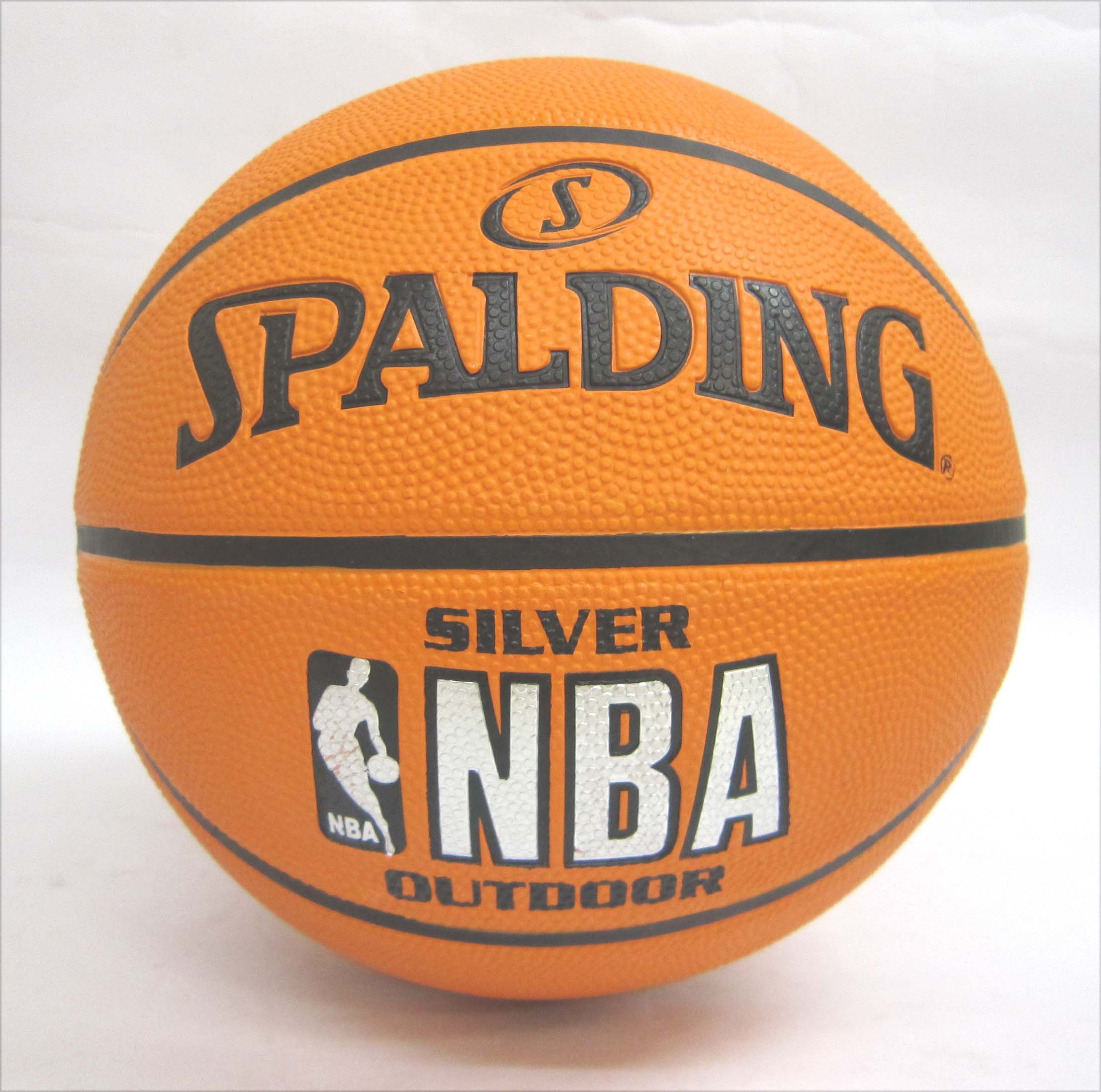 【値下げ】VALENTINO　VLTNロゴ　バスケットボール　スポルディング 値下げ】VALENTINOVLTNロゴバスケットボールスポルディング