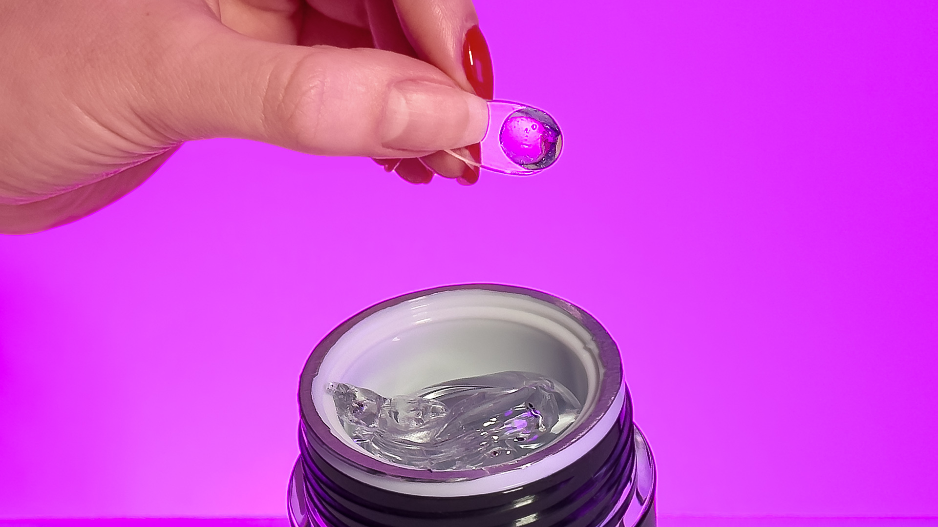 ND24 Press Click On Glue Gel – Spezielles Klebegel Für Kunstnägel, Einfach Aufpressen, 10g