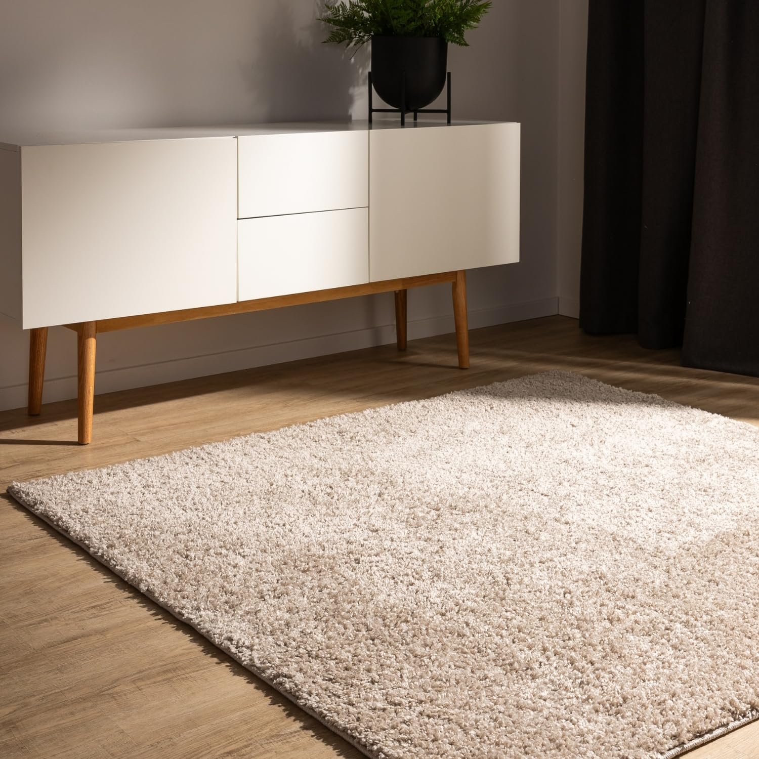 benuta Basic Tapis Poil Long Sohari - Beige 160x160 cm - Lavable - Minimaliste - Doux - pour Chambre, Couloir, Salle à Manger - Compatible avec Chauffage au Sol