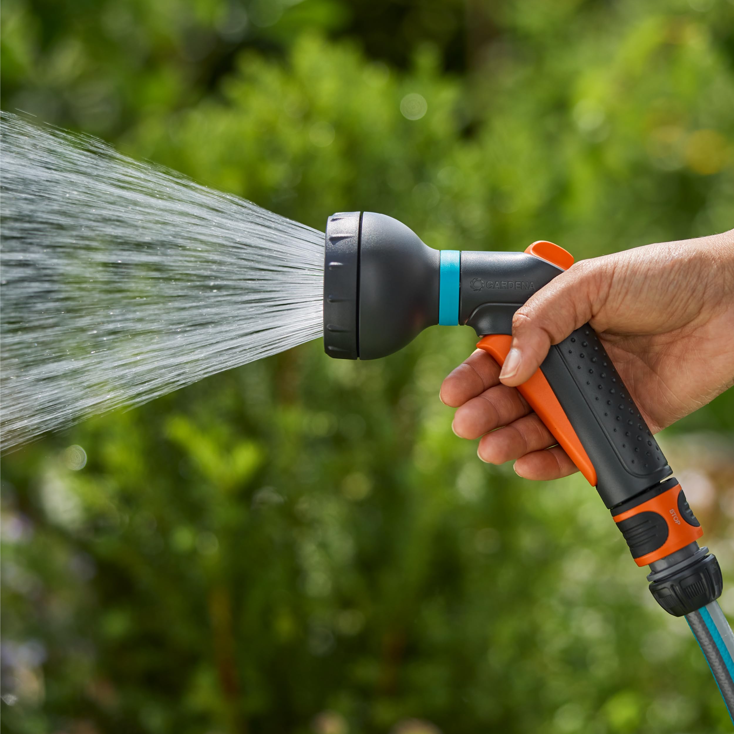 Gardena Pulverizadores y boquillas de riego clásicos: pulverizador de manguera de jardín, patrón de pulverización suave para riego de plantas, fabricado en Alemania, diseñado para durar, el gatillo de