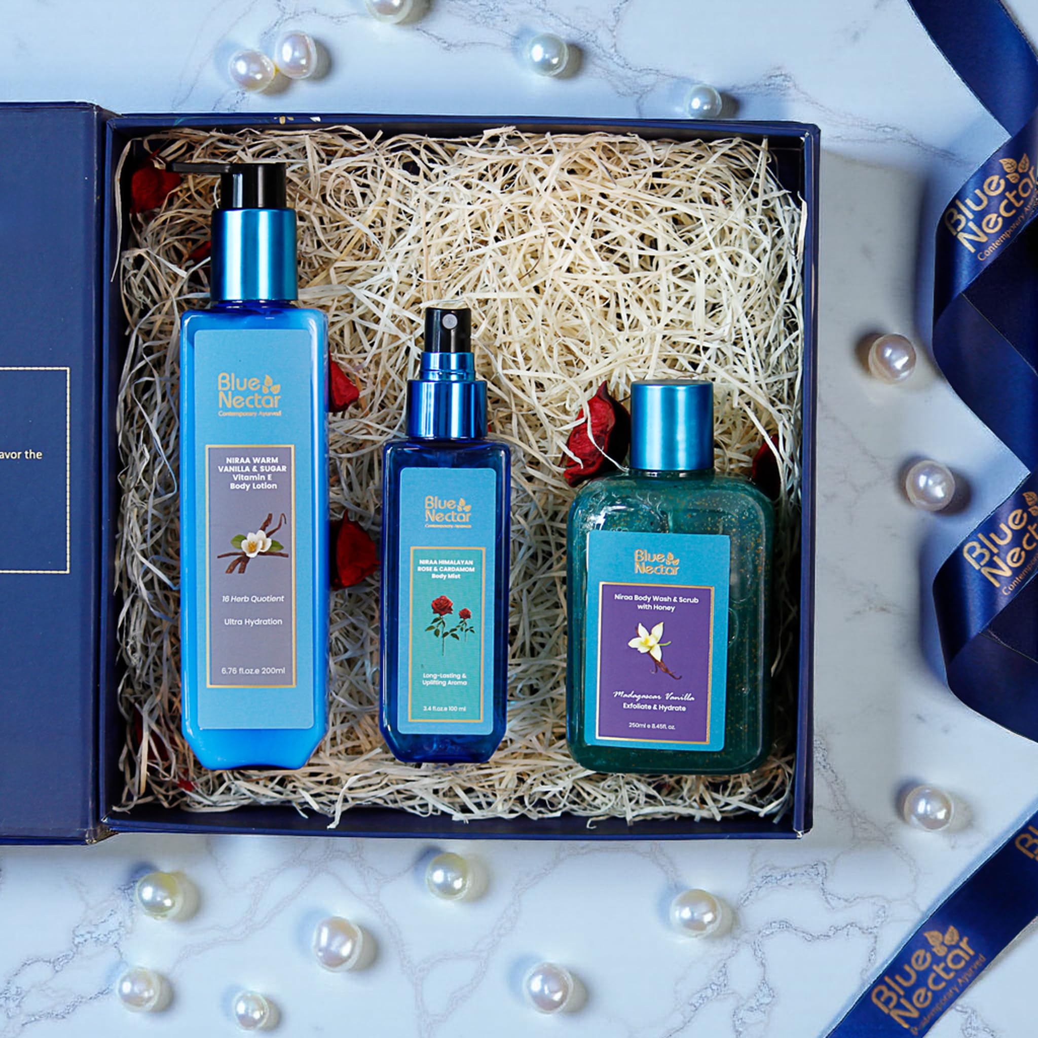 Blue Nectar Sensuous Body Love, set regalo per donne e uomini, lozione alla vaniglia, bagnoschiuma, scrub e nebbia per il corpo, confezione da 3, regalo perfetto per anniversario e compleanno