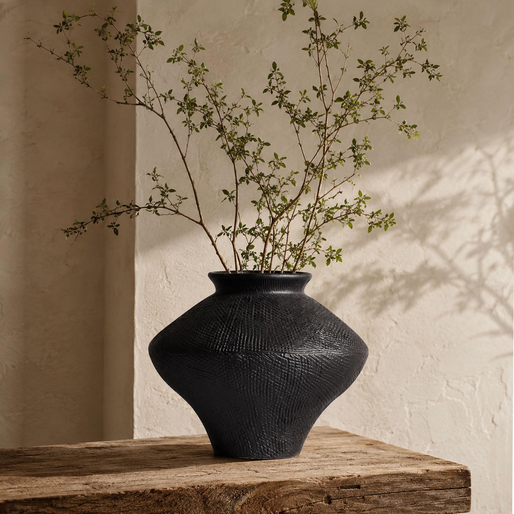 QIANLING Wabi Sabi Black Vase