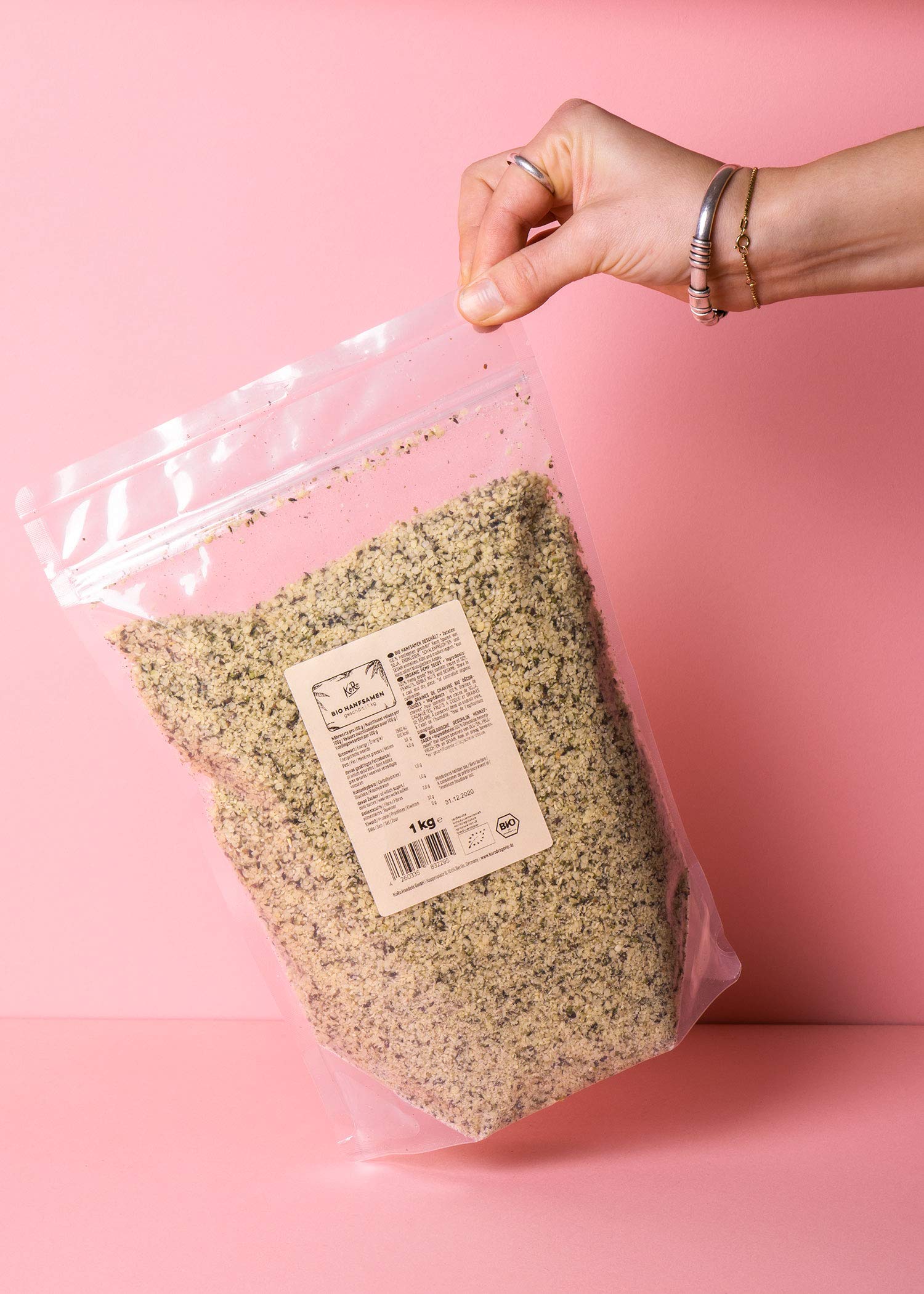 KoRo - Geschälte Bio Hanfsamen 1 kg - Hoher Proteingehalt - Rein pflanzlich - Aus kontrolliert biologischem Anbau - Perfekt als Topping für Smoothies, Bowls und Salate