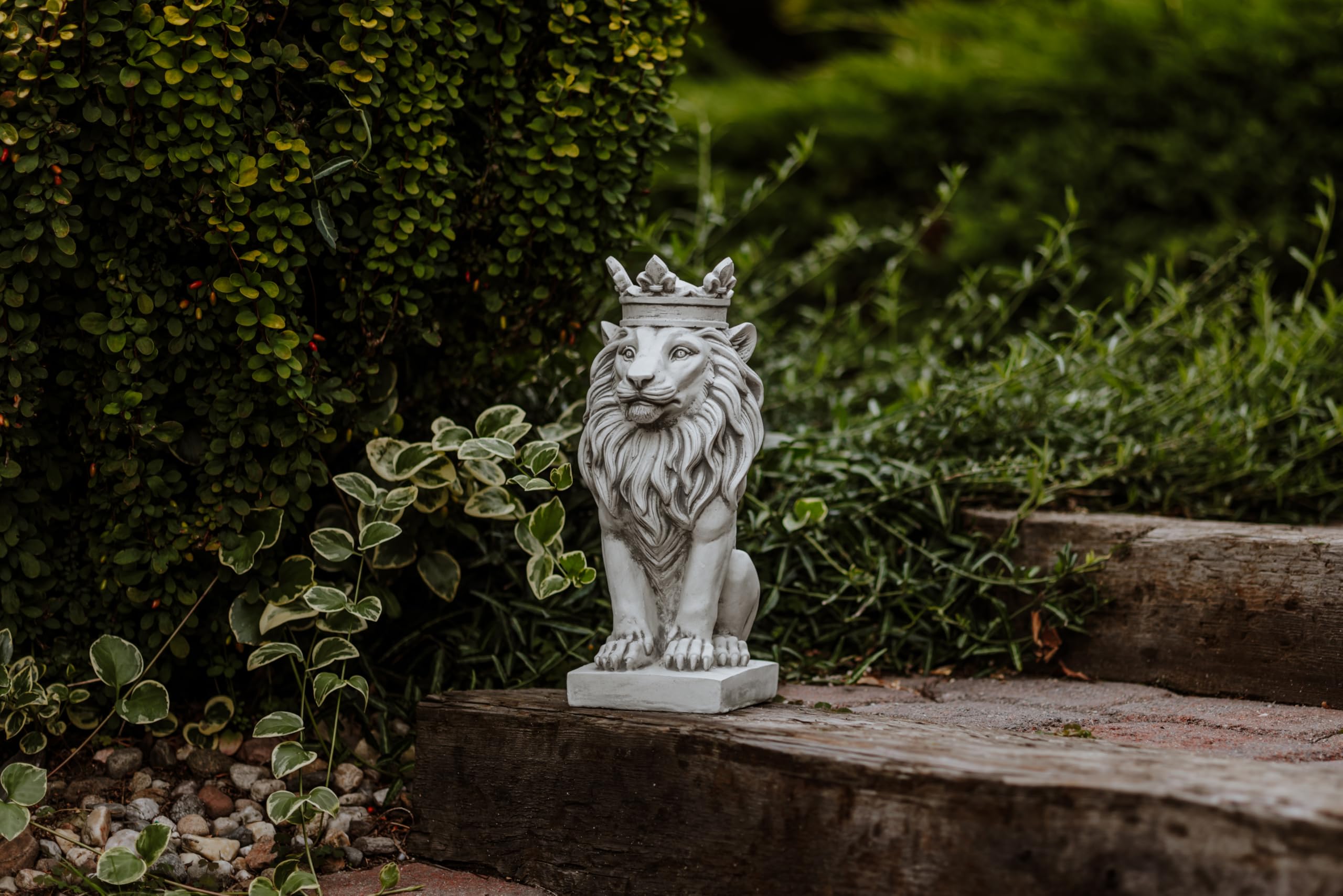 gartendekoparadies.de Figurine décorative de lion avec couronne, en pierre, 36 cm de hauteur, 9 kg, résistante au gel (gris)