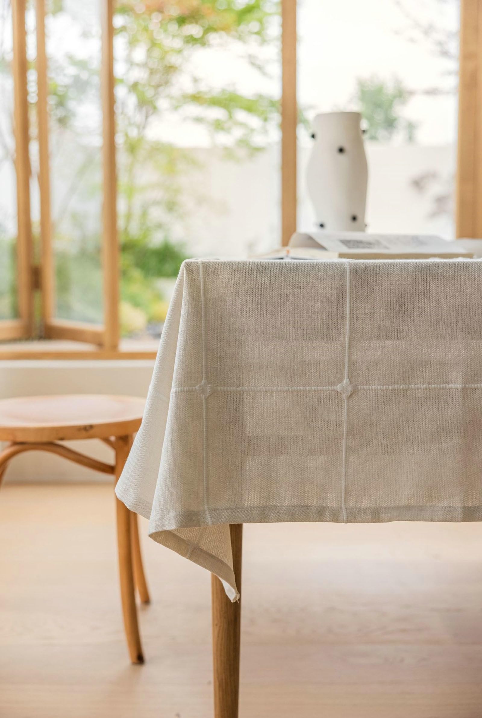 Gualiy Tischdecke Rechteckig, Tischtuch 135 x 220 Polyester Outdoor Tischdecke Wasserdicht Geometrisches Gitter Tischdecken für Holztisch, Weiß