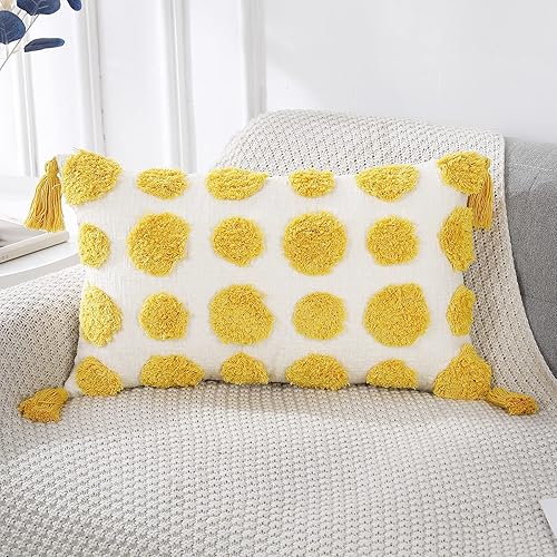 PANOD Fundas de almohada decorativas de felpa súper suaves de 12 x 20 pulgadas, color amarillo, con pompones sólidos con borlas, decoración moderna,