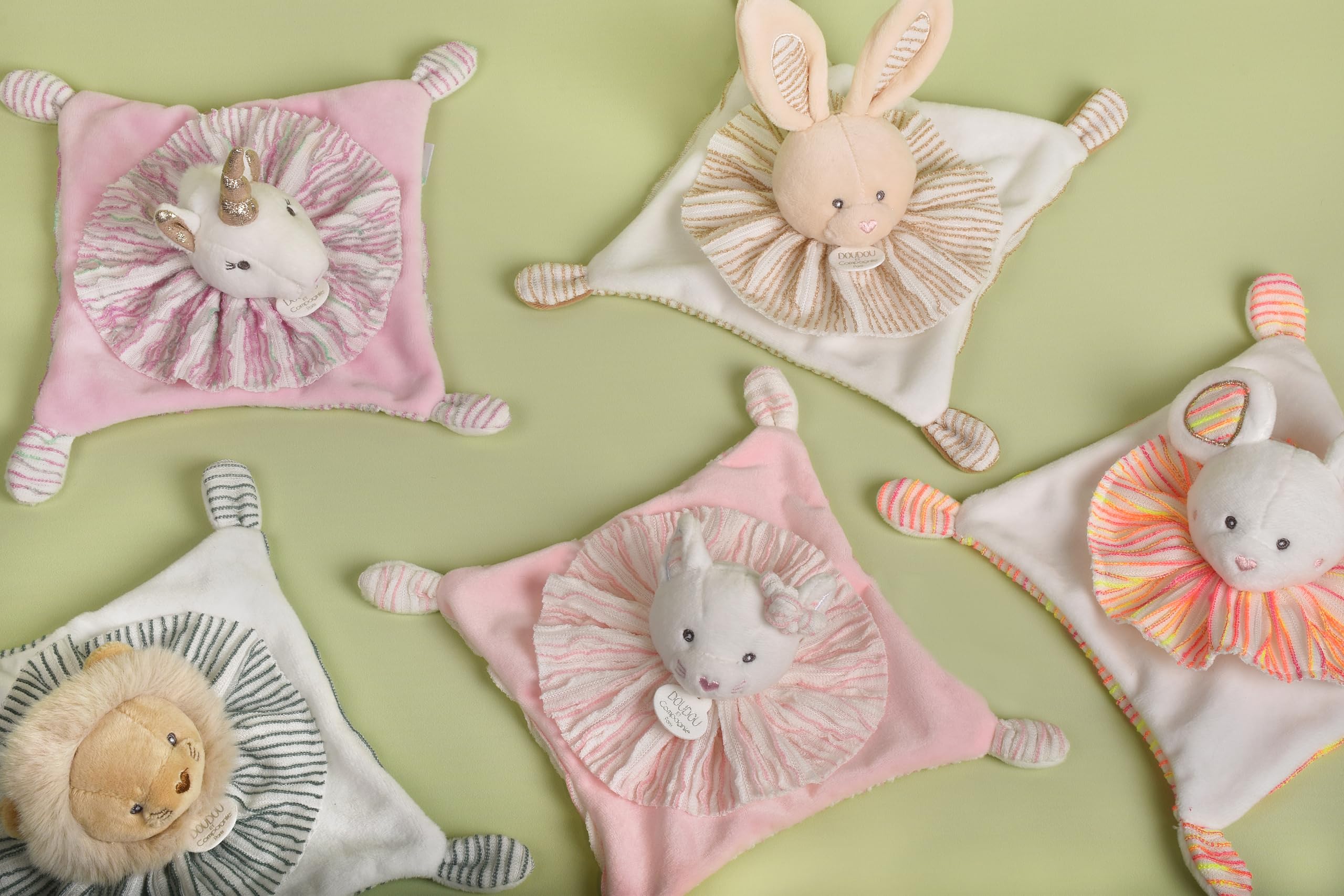 Doudou et Compagnie - Doudou Bébé Plat Chat Les Chouchoux - 20 cm - Petite Peluche Ultra Douce et Légère - Compagnon Sommeil - Idée Cadeau Naissance Bébé Mixte Premier Doudou Blanc - DC4678