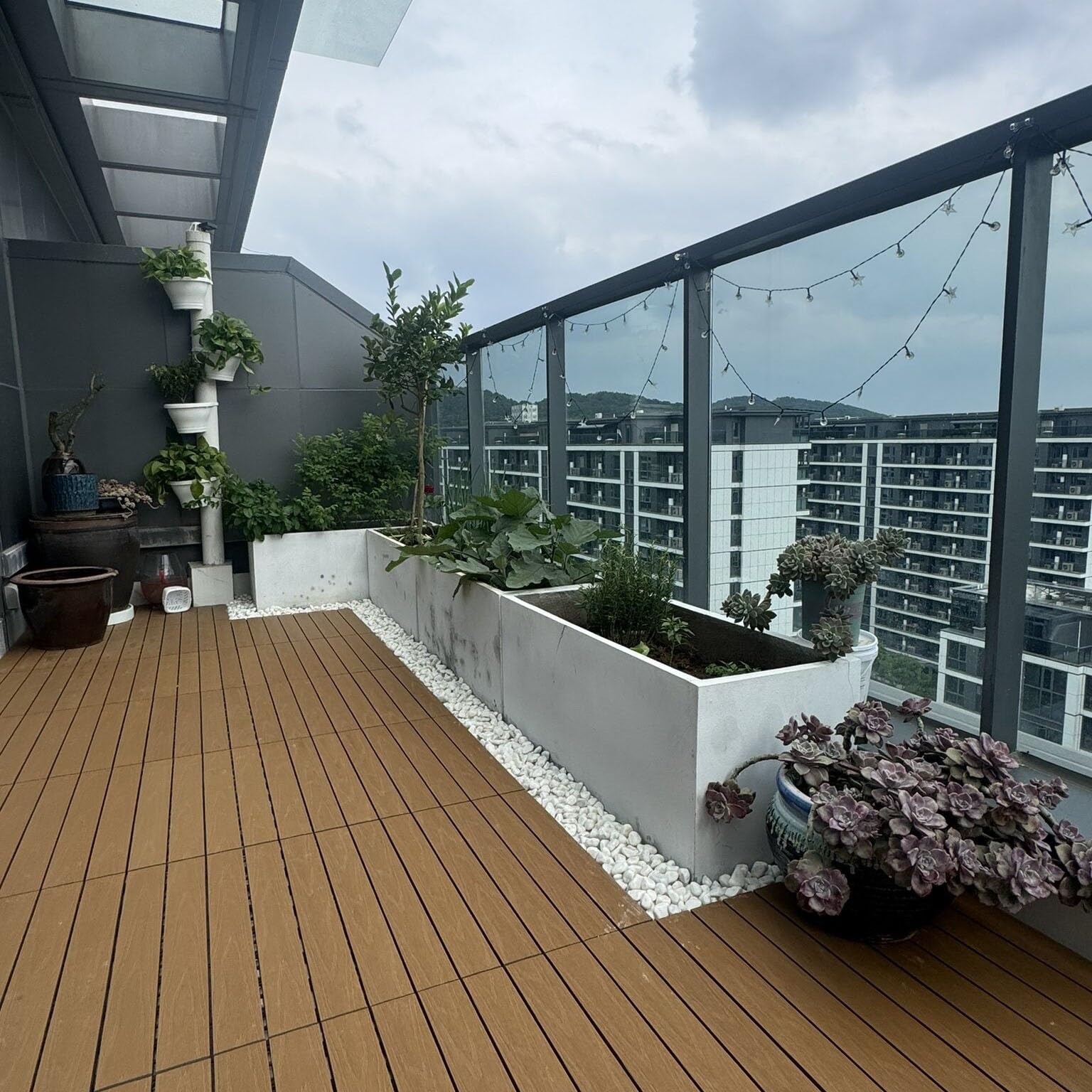 1/6/12 Pièces Dalles de Terrasse de Patio 30x60 cm, Caillebotis Exterieur Dalle en WPC À Clipser Antidérapant Imperméable, 6 Pièces/1㎡ pour Rénovation Porche Arrière-cour(Beige,1)