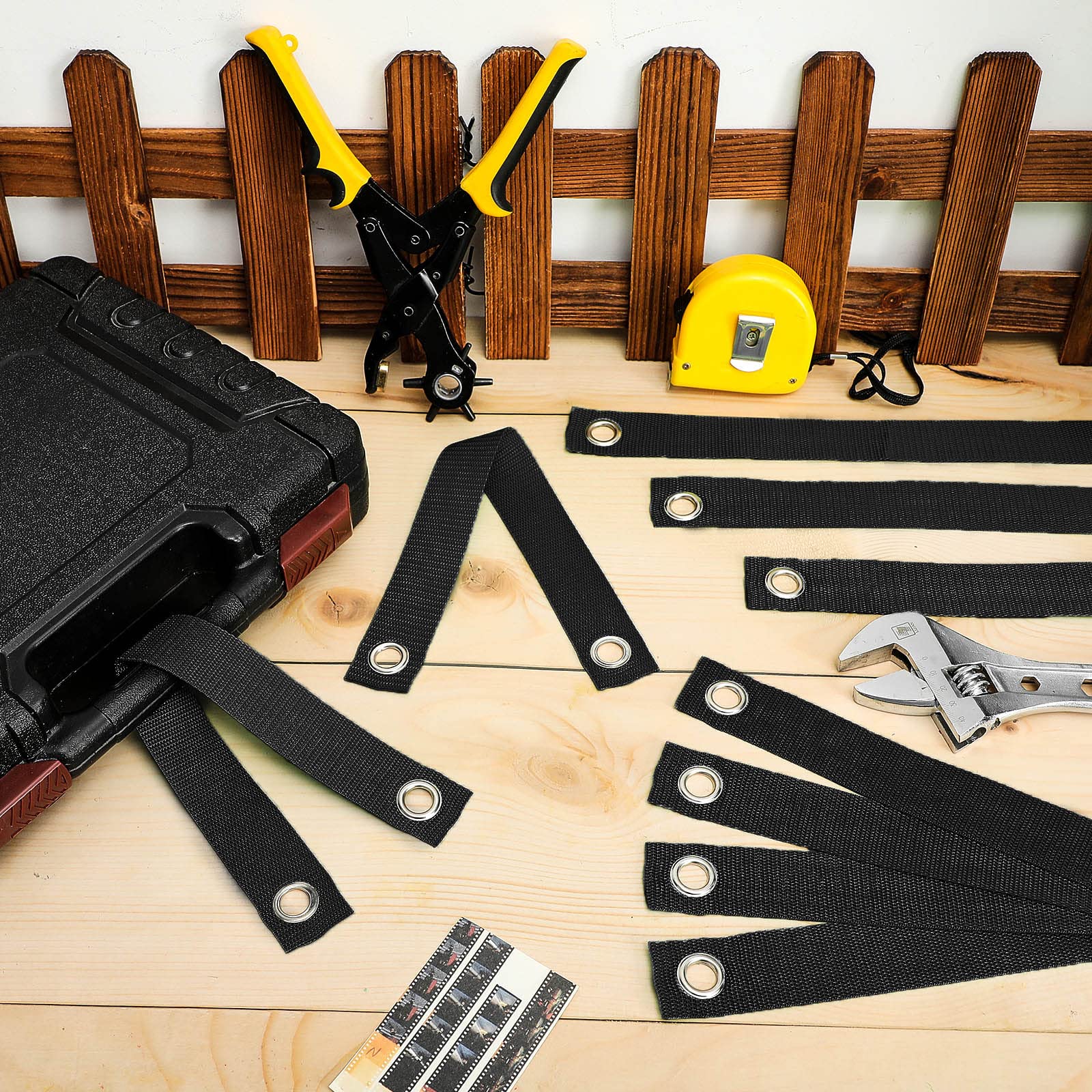 Lot de 48 sangles de soutien pour arbre de 40 cm avec œillets robustes pour jeunes arbres et plantes - Pour piquets de haubans, jeunes plantations et protection contre les ouragans (noir)