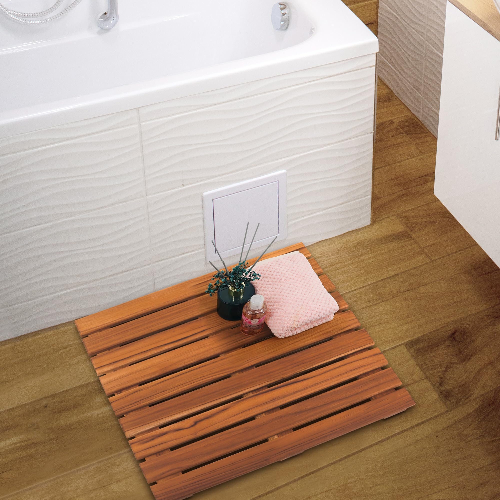 Relaxdays bamboe badmat, 50 x 50 cm, antislip douchemat voor bad, douche, sauna, sneldrogend, binnen & buiten, natuur