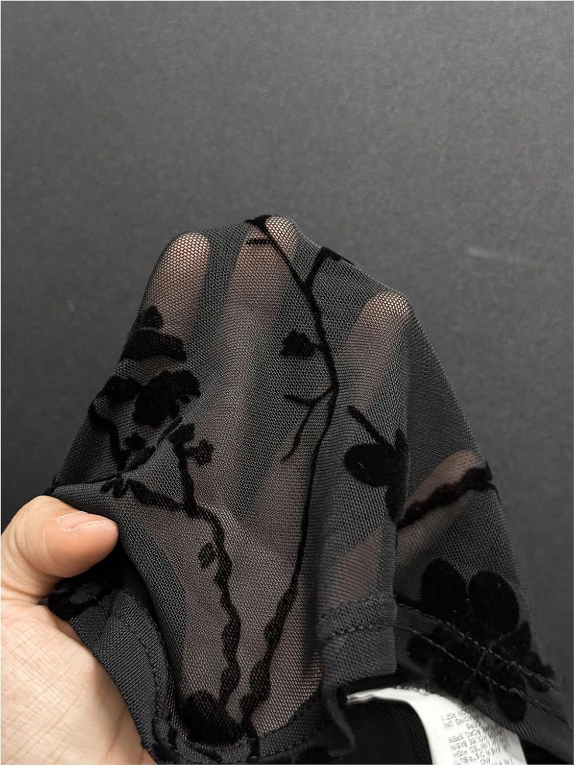 Verdusa Women's Y2K Goth Floral Mesh Sheer T Shirts Cap Sleeve Crew Neck Fitted Crop Tops - Image 2