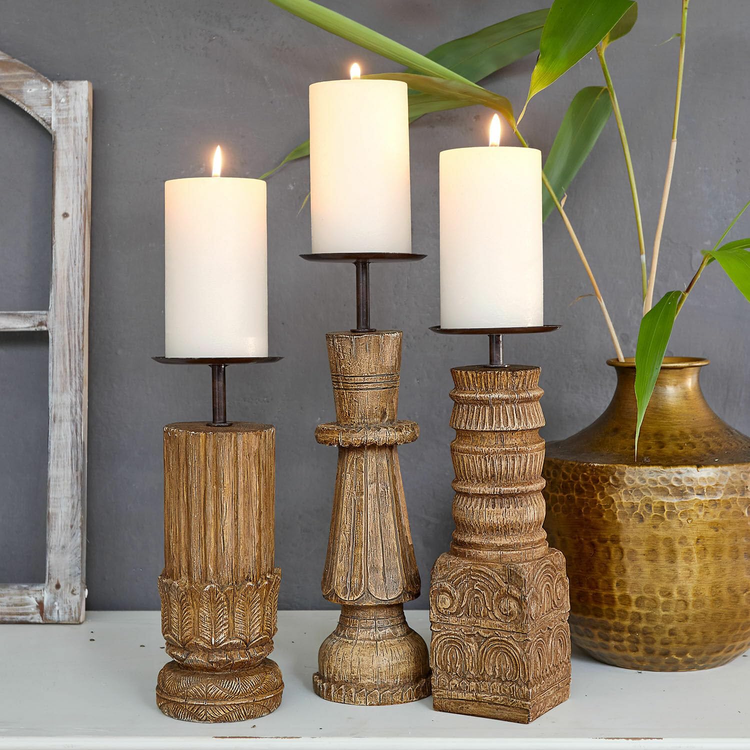 Loberon Kerzenständer 3er Set Zahirah - braun, braun | DREI Designs, Realistische Holz-Optik, Detailreiche Schnitzereien, Kerzenhalter, Dekoration, Polyresin, Eisen
