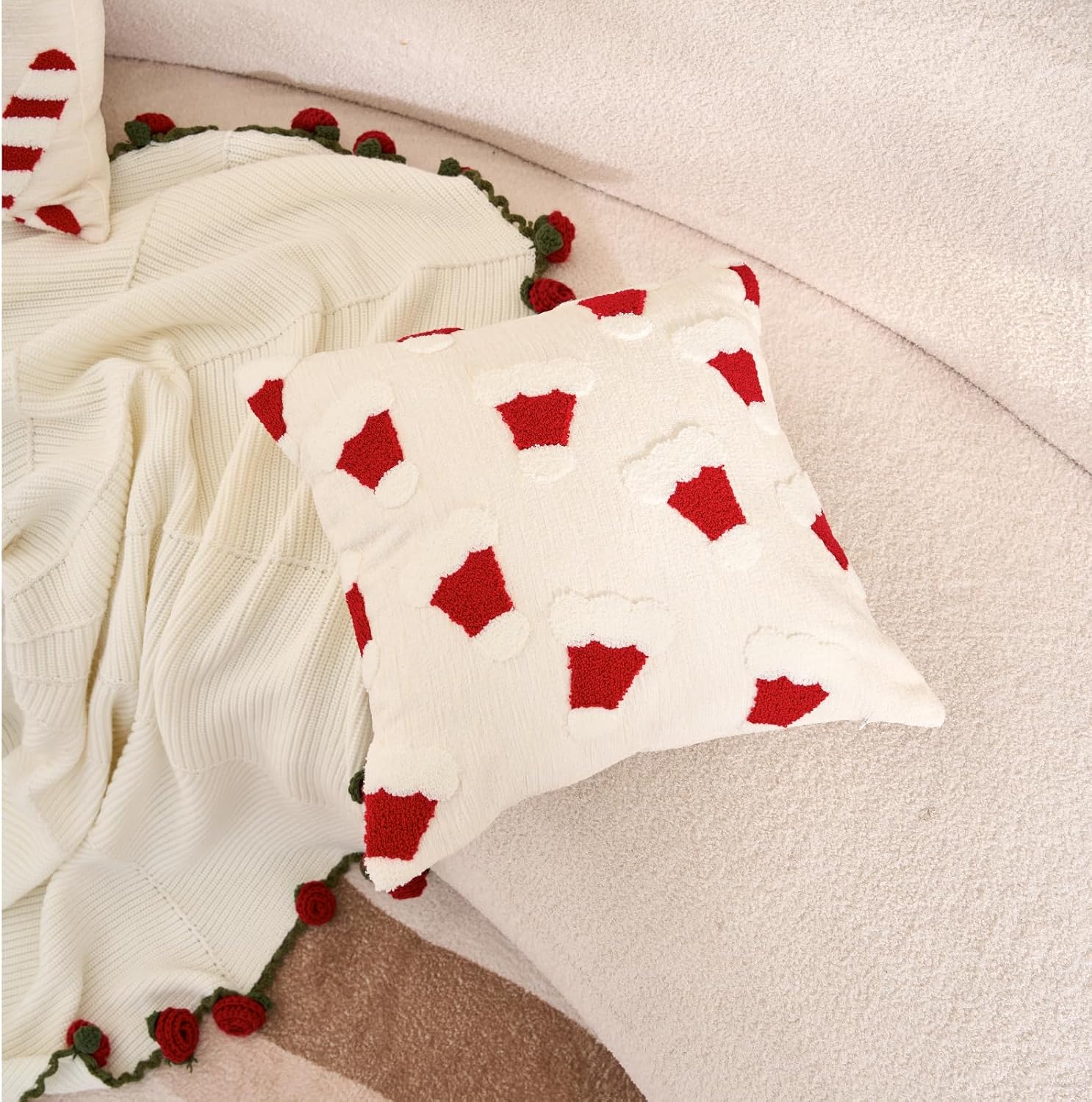 Avigers Christmas Pillowcase 2pcs Christmas Decorations Soft Artificial Plush Christma Tree Pillow Cover Sofa Living Room Holiday Decoration (Christmas Hat - Red, 18 * 18inch-2pcs)