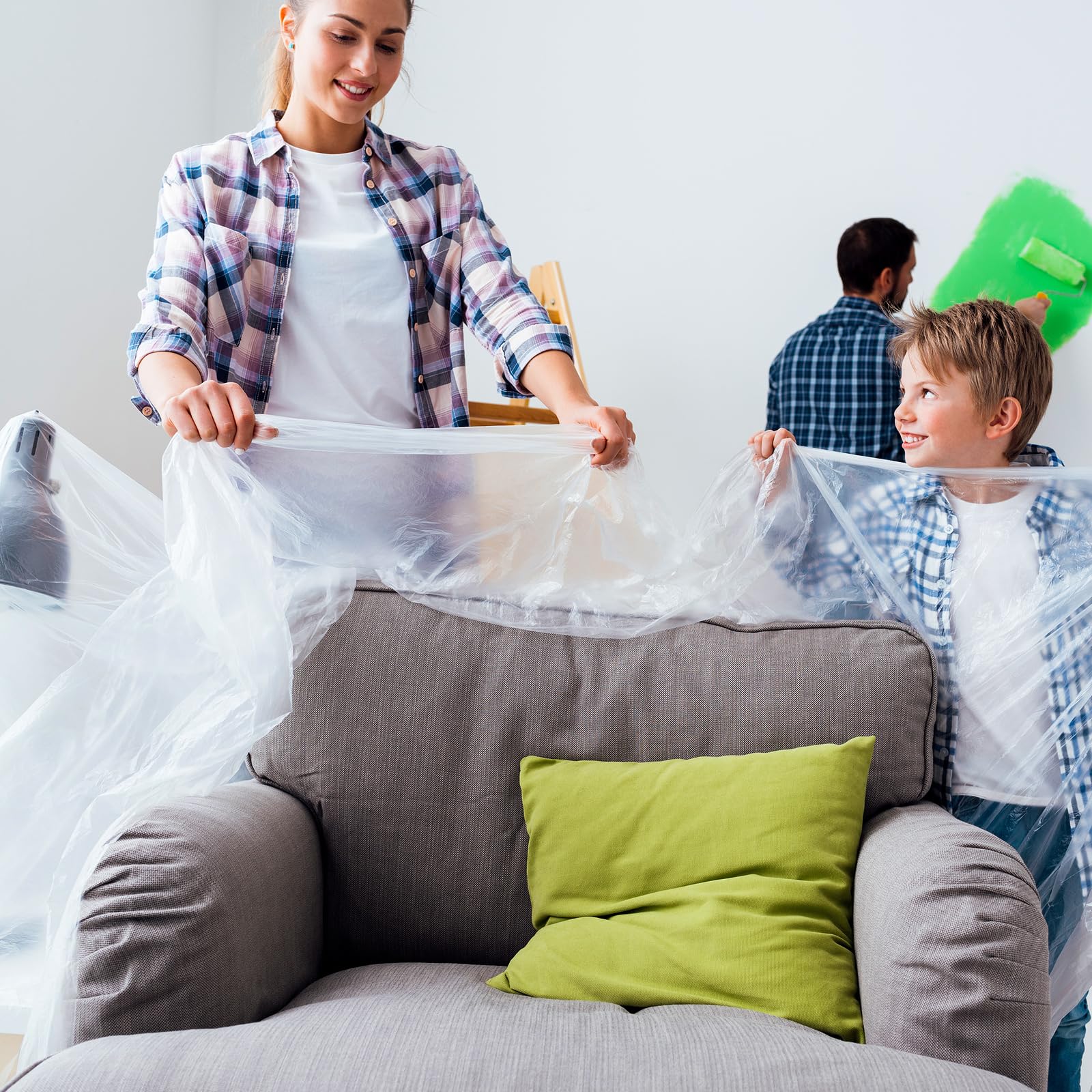 Confezione da 24 fogli di plastica extra large da 3,7 x 2,7 m, per pittori, leggeri e durevoli, copertura antipolvere in plastica trasparente, copertura in plastica, panno per vernice, protezione per