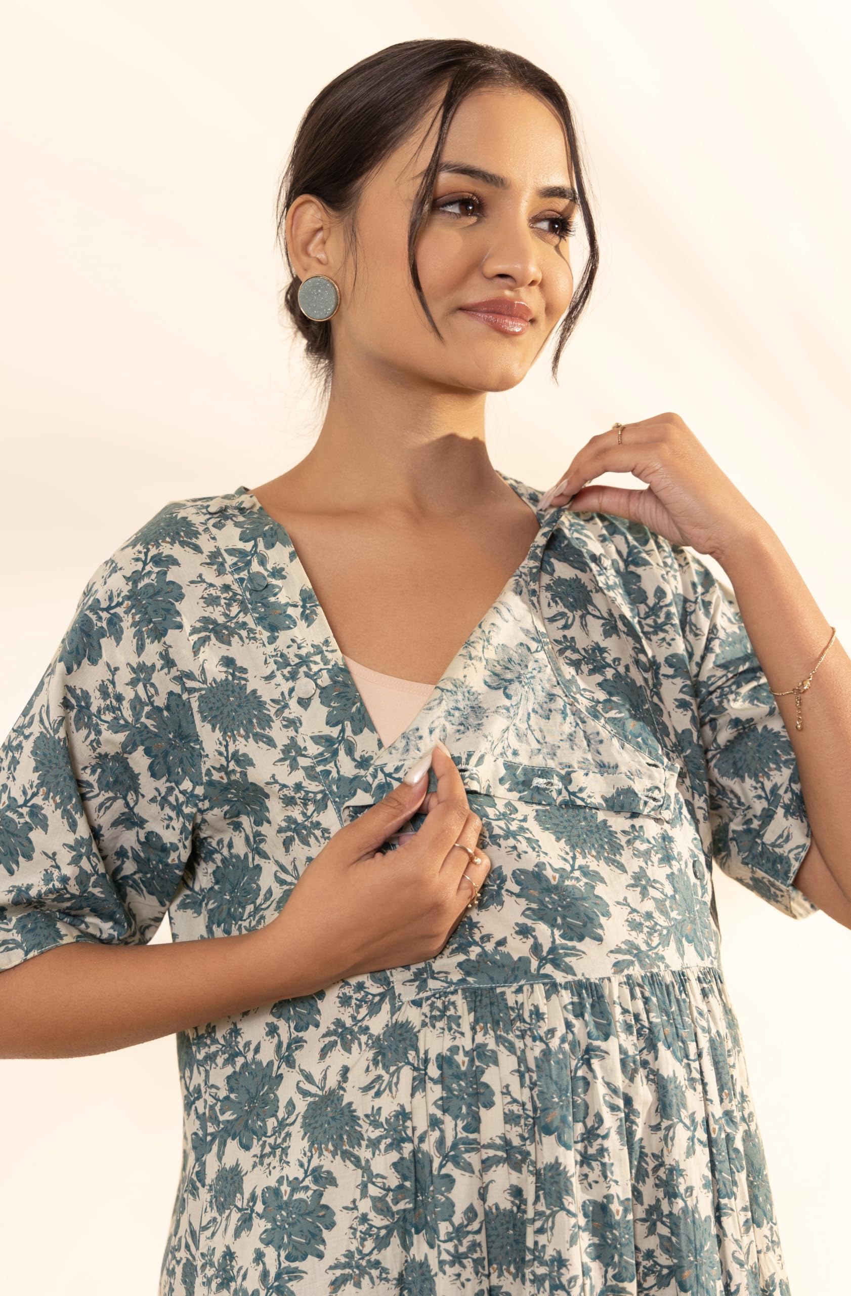 Janasya Women's Beige Pure Cotton Floral Printed Maternity Kurta Set (M21003-KR-PP-L) - Image 4 thumbnail