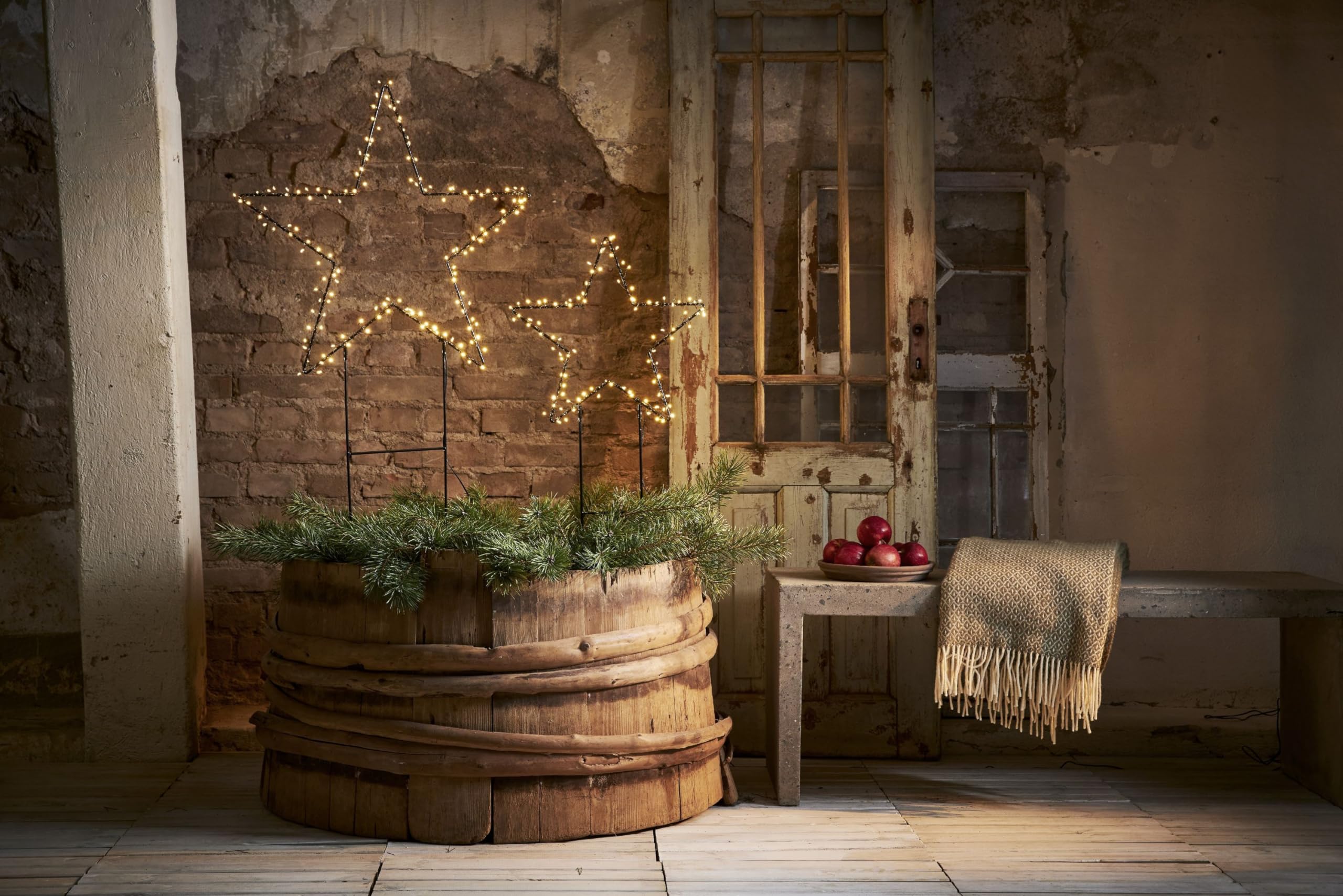 Star Trading LED Weihnachtsstern Barlumi Außen - Lichterstern mit 150 warmweißen LEDs, IP44, Trafo, schwarz, ca. 60 x 115 cm
