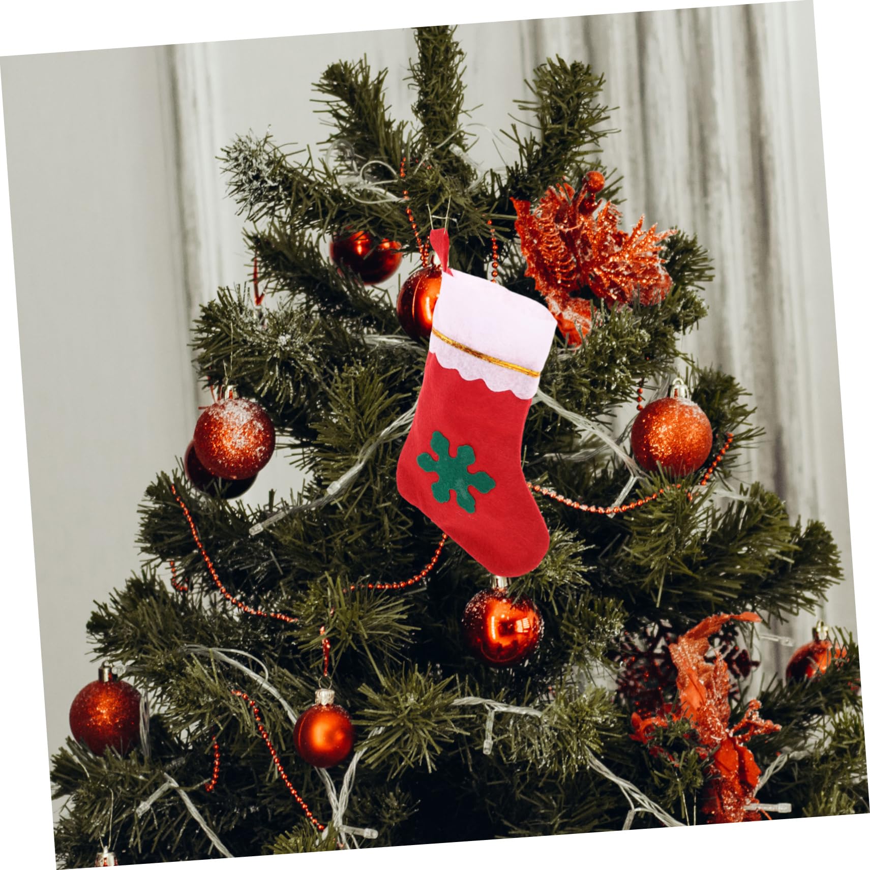 Ciieeo 3 Sätze Weihnachtsstrumpf Goodie Bag Abgestuft Plüsch Weihnachtsstrümpfe Strümpfe Weihnachten Büro Dekoration Office Decoration Weihnachtsanhänger Socken- Stoff Stück * 3
