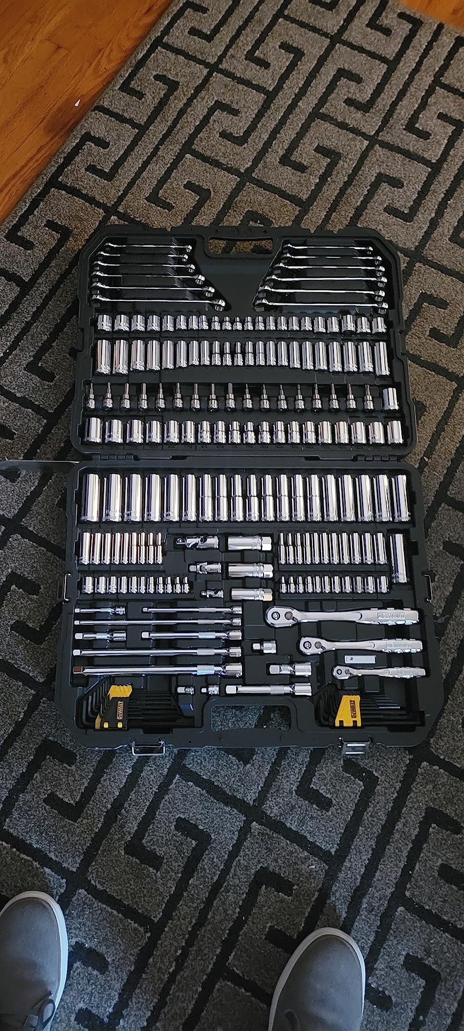 DEWALT Mechanics Tools kit and Socket Set, 168 – Piece (DWMT73503) - U