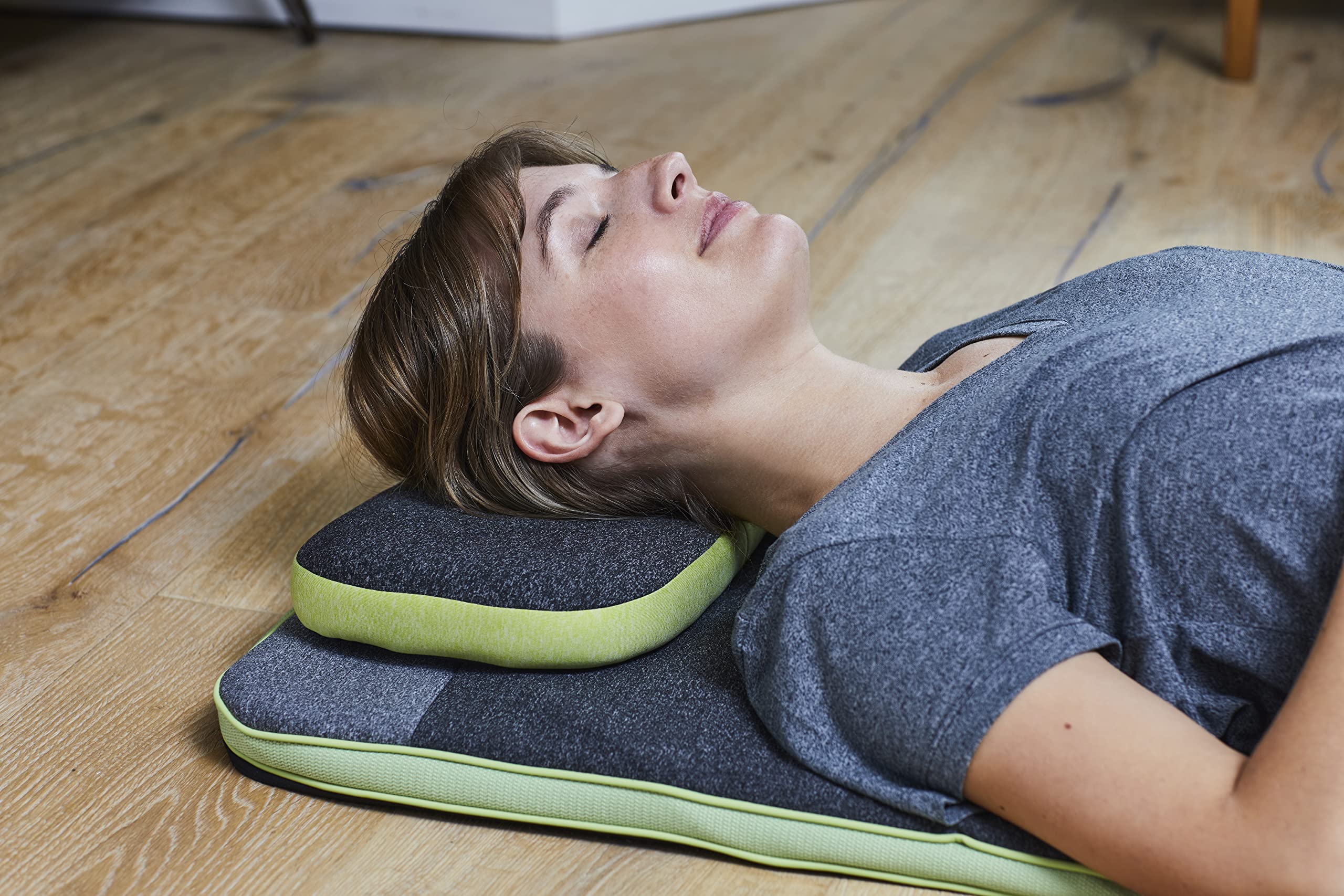 Homedics Stretch- und Wärmematte – inspiriert von Yoga, die Dehnung und Wärme hat eine Auswahl von 6 Programmen: Entwinden, Erholen, Dehnen, Drehen, Energise und Fließen.