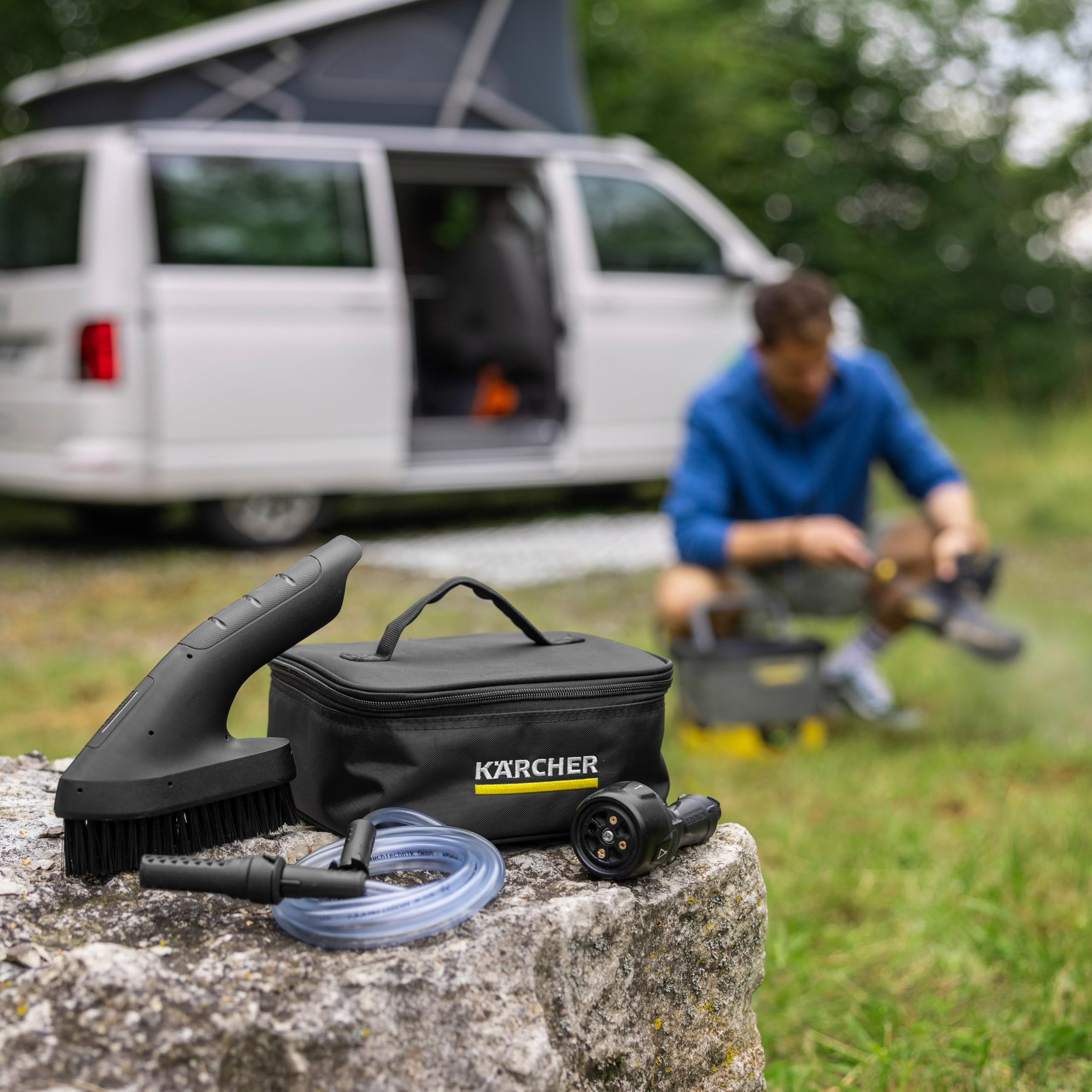 Kärcher Mobile Outdoor Cleaner OC 4 + Adventure, Fördermenge: 2 l/min, Gewicht: 3,7 kg, Wassertank: 8 l, Lithium-Ionen-Akku, Spiralschlauch, Gerätefilter, Abnehmbarer Wassertank, Multi Jet 4-in-1