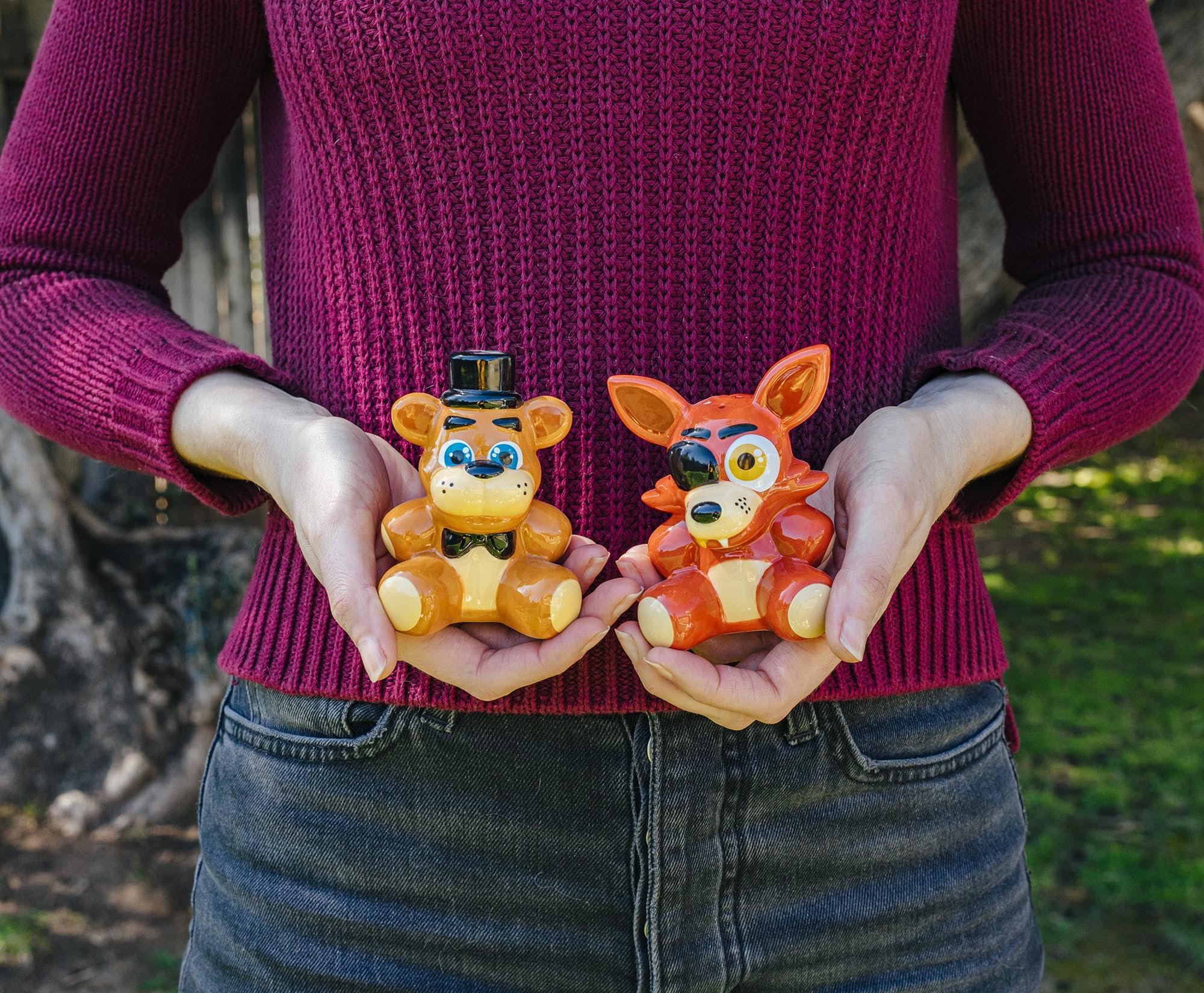 Amazon.com: Five Nights At Freddy's Freddy and Foxy Ceramic Salt