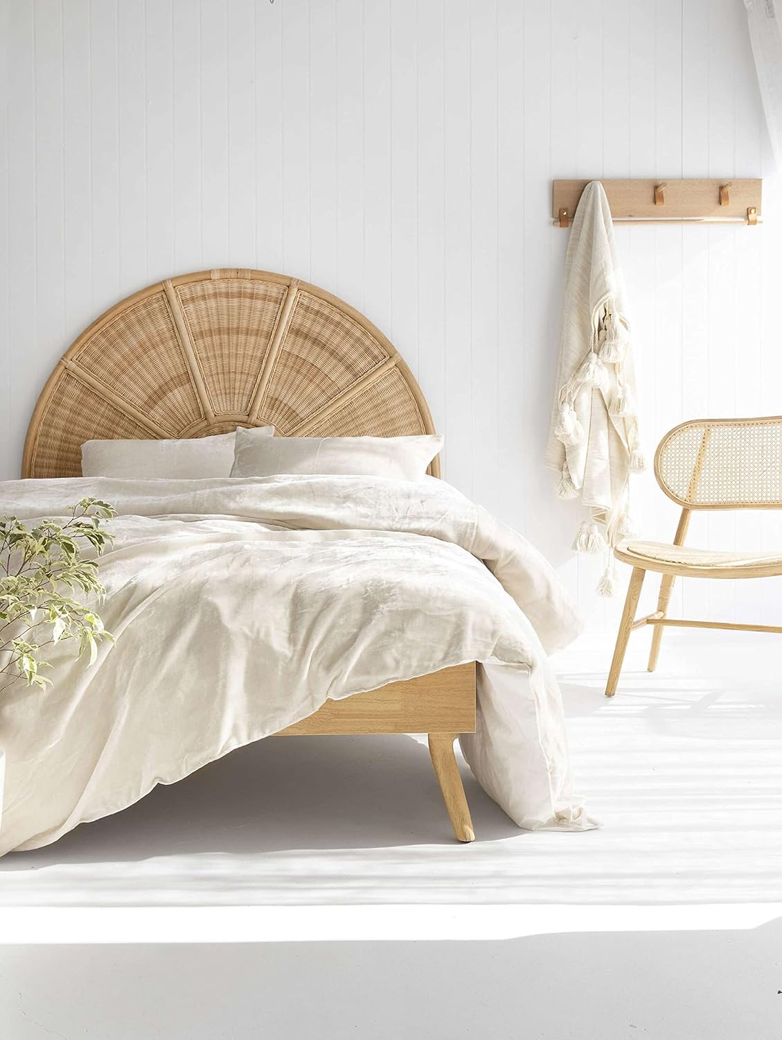 Treen Art Ivory Velvet Duvet Cover Set King Size 3 Pieces, 1 Duvet Cover 104 x 90 inches with Zipper Closure with 2 Pillow Cases, Bedding Set, Comforter Not Included Ivory King 104"x90"