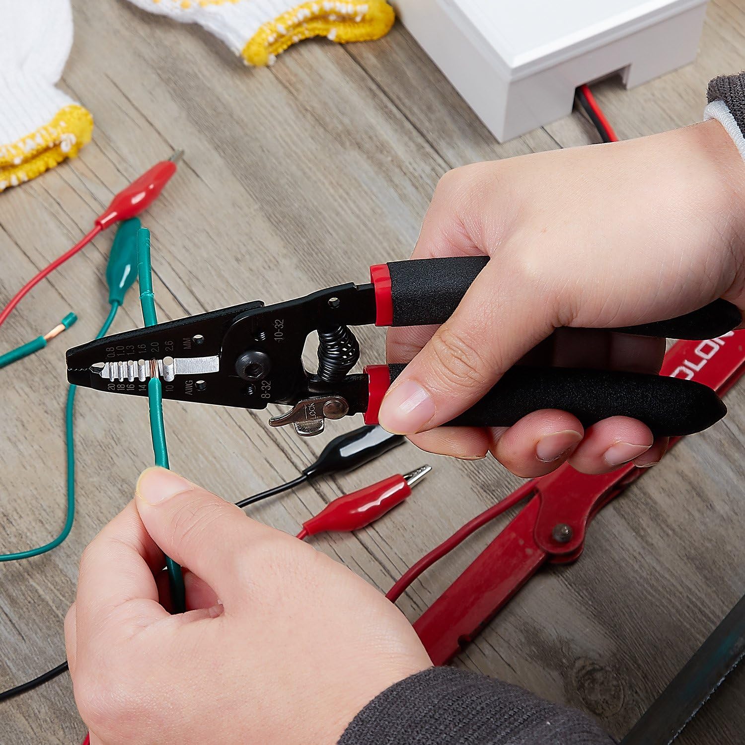 Uр Tо 50% оƒƒ WGGE WG-013 Wire Stripper and Cutter 7'',Cuts, strips wire and loops 10-20 AWG Solid and (0.8-2.6mm) Stranded