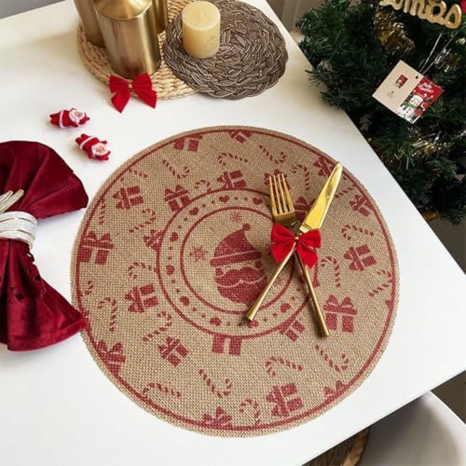 Sets de table de Noël pour des repas de fêtes conviviaux en famille