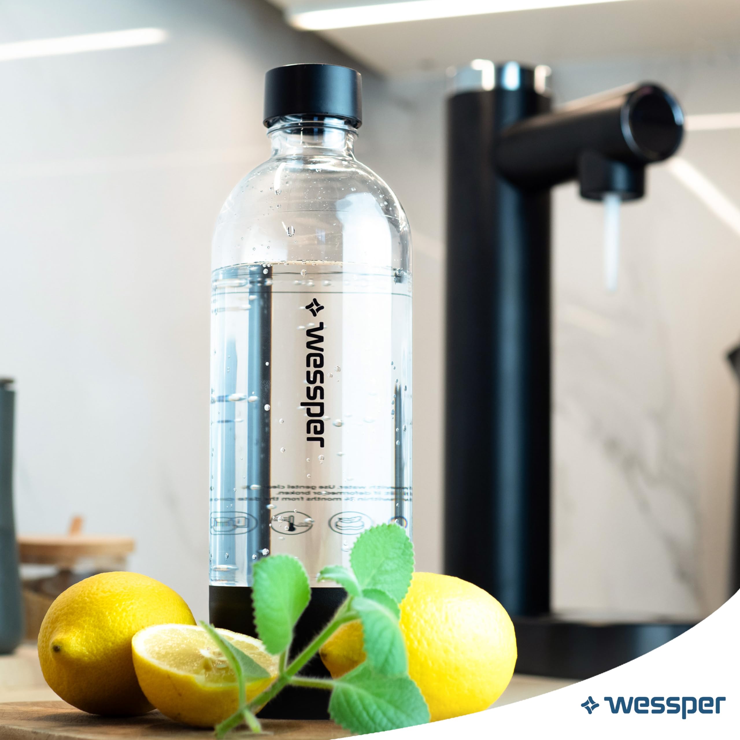 Wessper gasatore acqua frizzante e bottiglia da 800ml, Acqua Gassata Macchina Per Acqua Frizzante Automatico Gassificatore | Bottiglie PET Da 800ml Ognuna, Senza BPA & Bombole CO2 Cilindro da 60L