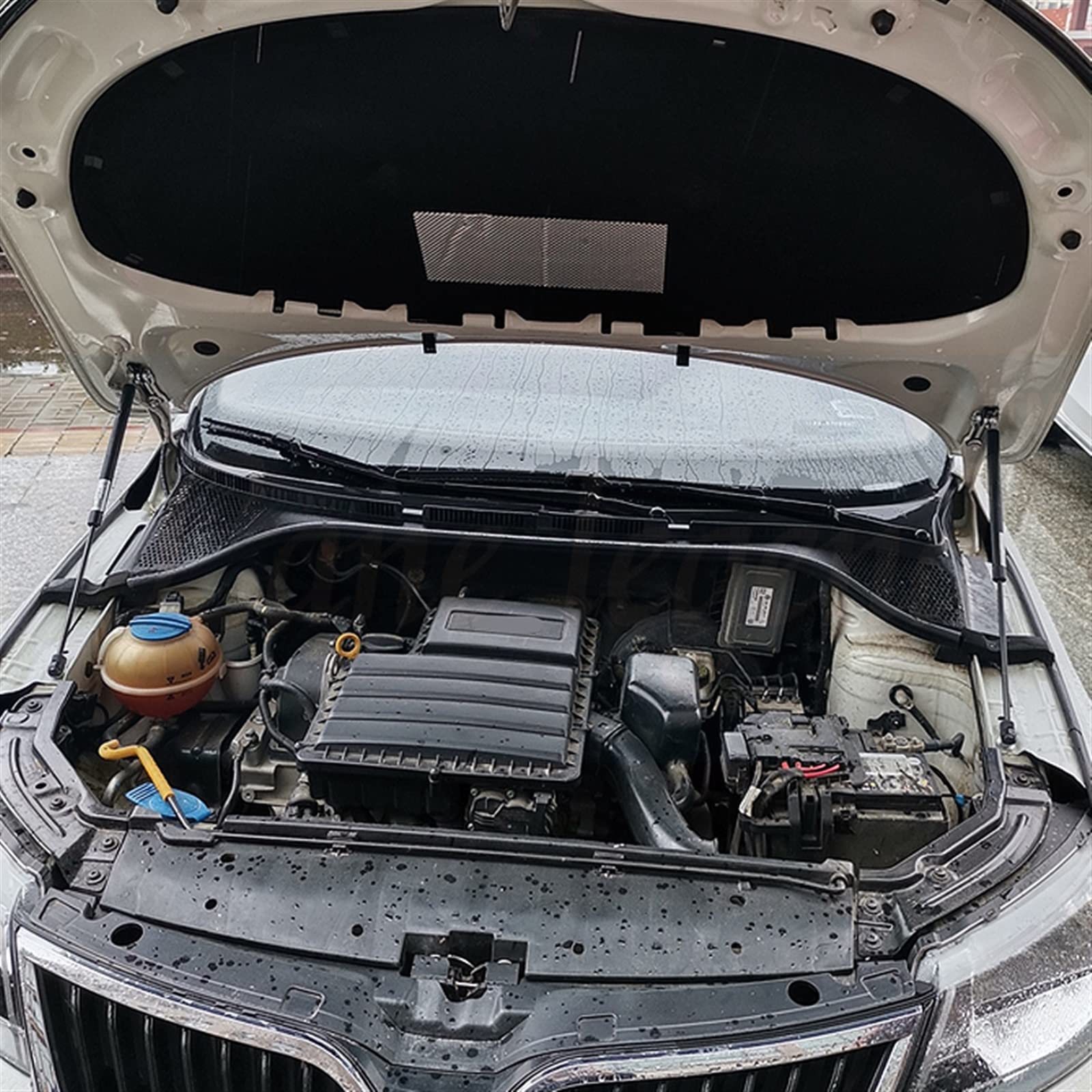 Repuesto para capó de coche Rapid 2013-2019, amortiguador de gas, soporte de elevación, soporte hidráulico de barra hidráulica