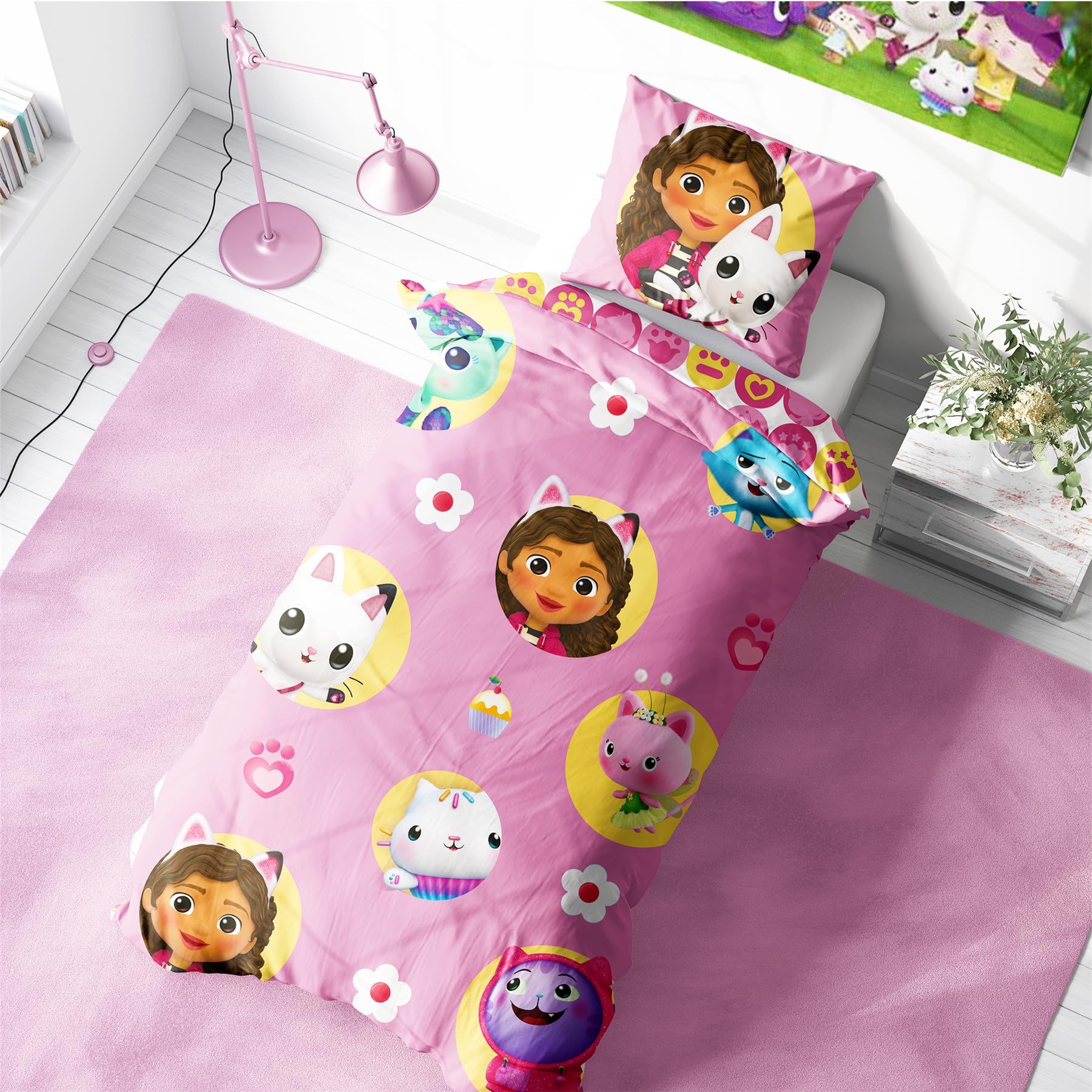 Halantex Gabby’s Dollhouse Single Reversible Duvet Set – 135 x 200 cm with 49 x 74 cm Pillowcase – Colorful & Cozy Bedding for Kids – Great Gift for Gabby’s Dollhouse Fans