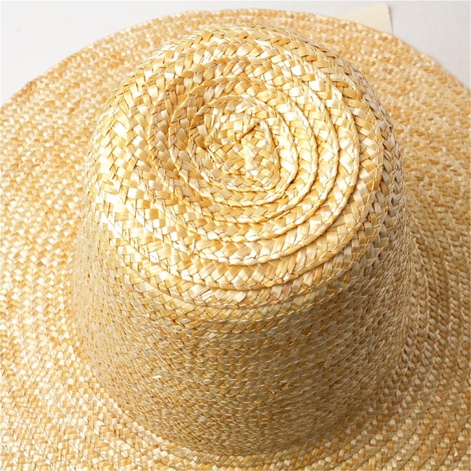 Cappello da Sole in Paglia con Punta Alta e Cinturini, Stile sfilata di Moda e Cappello di Paglia a Tesa Larga