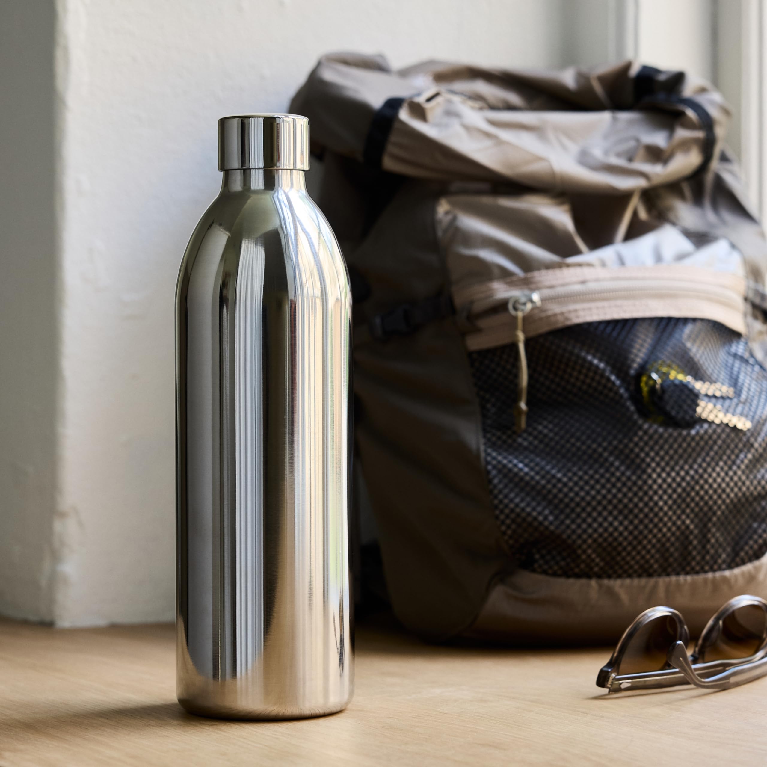 aarke To-Go Bottle Edelstahl Trinkflasche für stille & sprudelnde Getränke, kompatibel Carbonator 3, Doppelwandig & vakuumisoliert, auslaufsicher & spülmaschinenfest, (1L)
