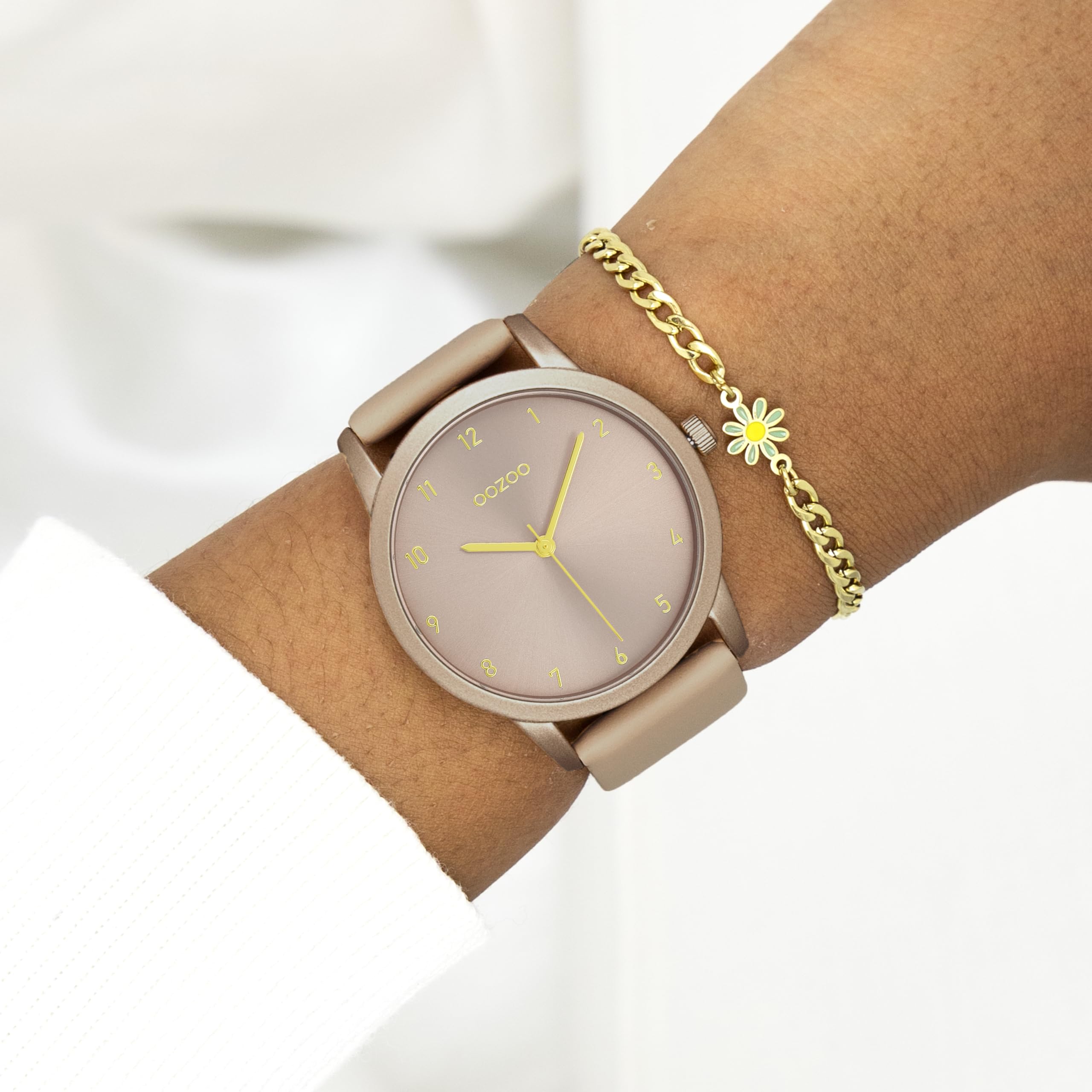 Oozoo - Orologio da donna Timepieces | Orologio da polso da donna con cinturino in pelle | Orologio moderno per donne | Elegante orologio analogico da donna rotondo (cassa da 38 mm)