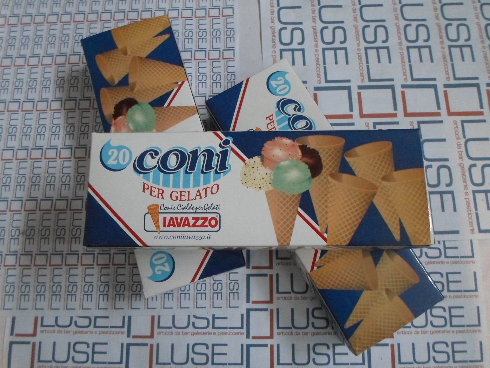 Lot de 60 cônes pour glace type Wafer dans une boîte Wafer Ice Cream