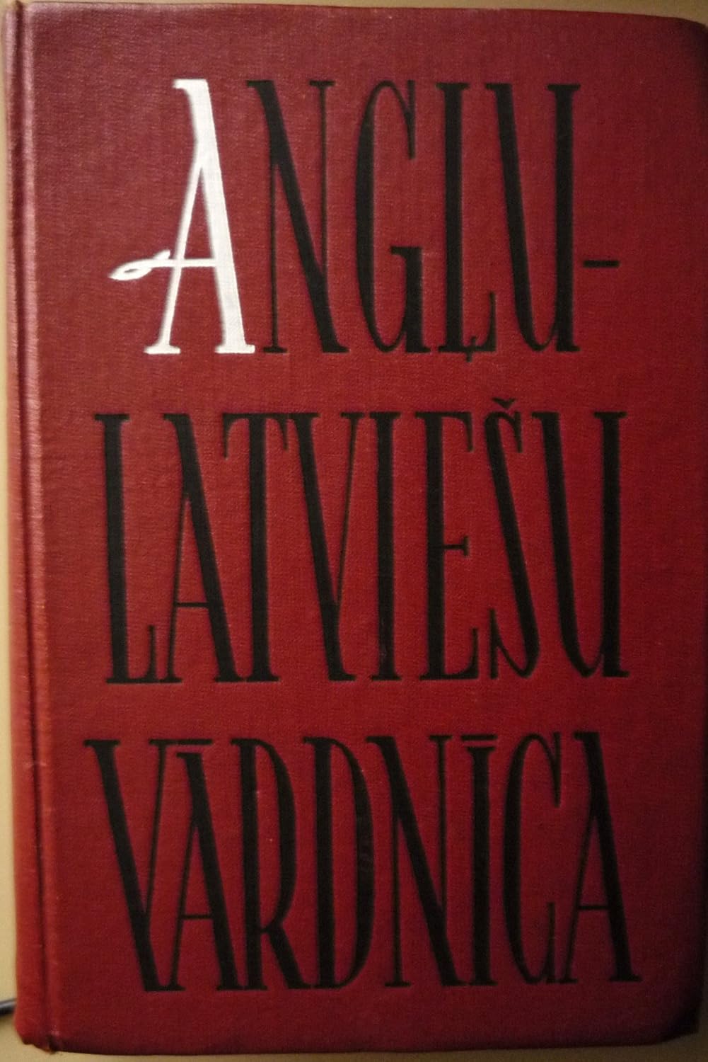 EnglishLatvian Dictionary Liesma Books