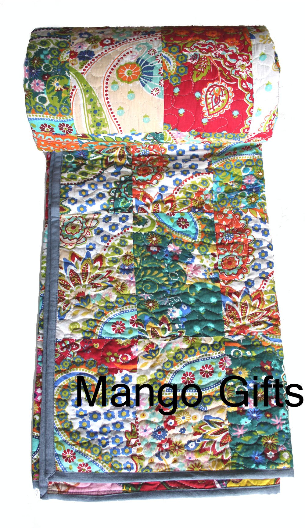 Couette Gudri en coton pour des nuits douces et un lit double au style bohème floral