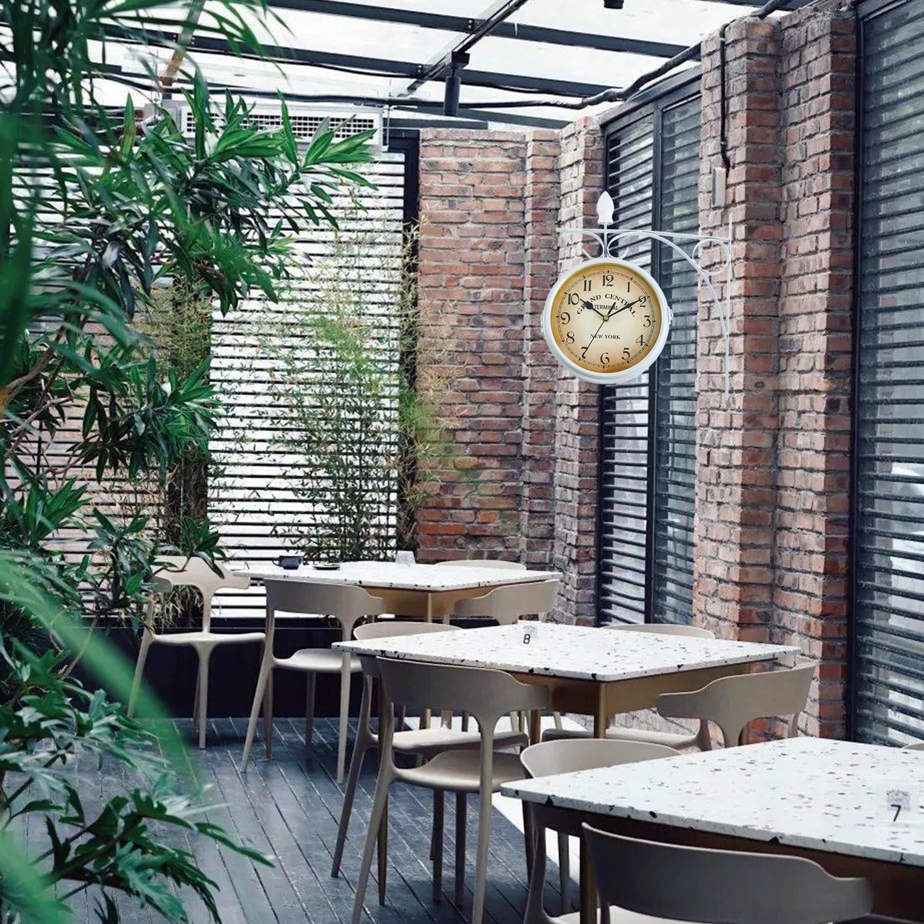 Samger Bahnhofsuhr Doppelseitig Wanduhr Garten Uhr Bahnhof mit Halterung, Retro Vintage-Stil, 29CM, Eisen, New York, Batteriebetrieben, Weiß, Beidseitige Wanduhr für Drinnen und Draußen