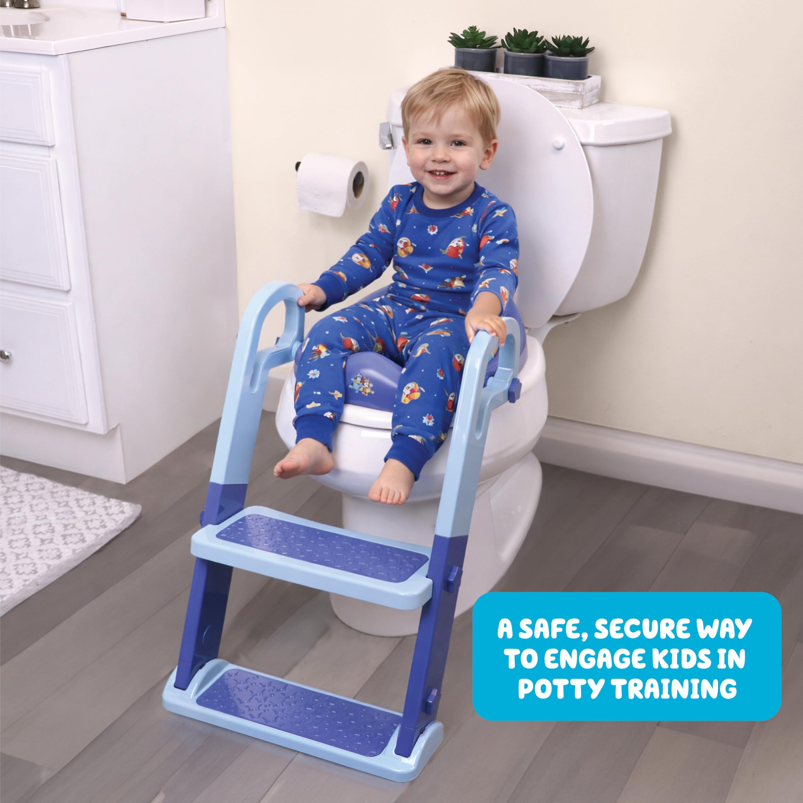 Bluey Step & Sit Töpfchentrainer; sichere Leiter für kindersichere Kletterungen zum Töpfchen; lustige blaue Bilder auf gepolstertem Töpfchensitz; verstellbare Leiterhöhe; abnehmbarer Sitz zur