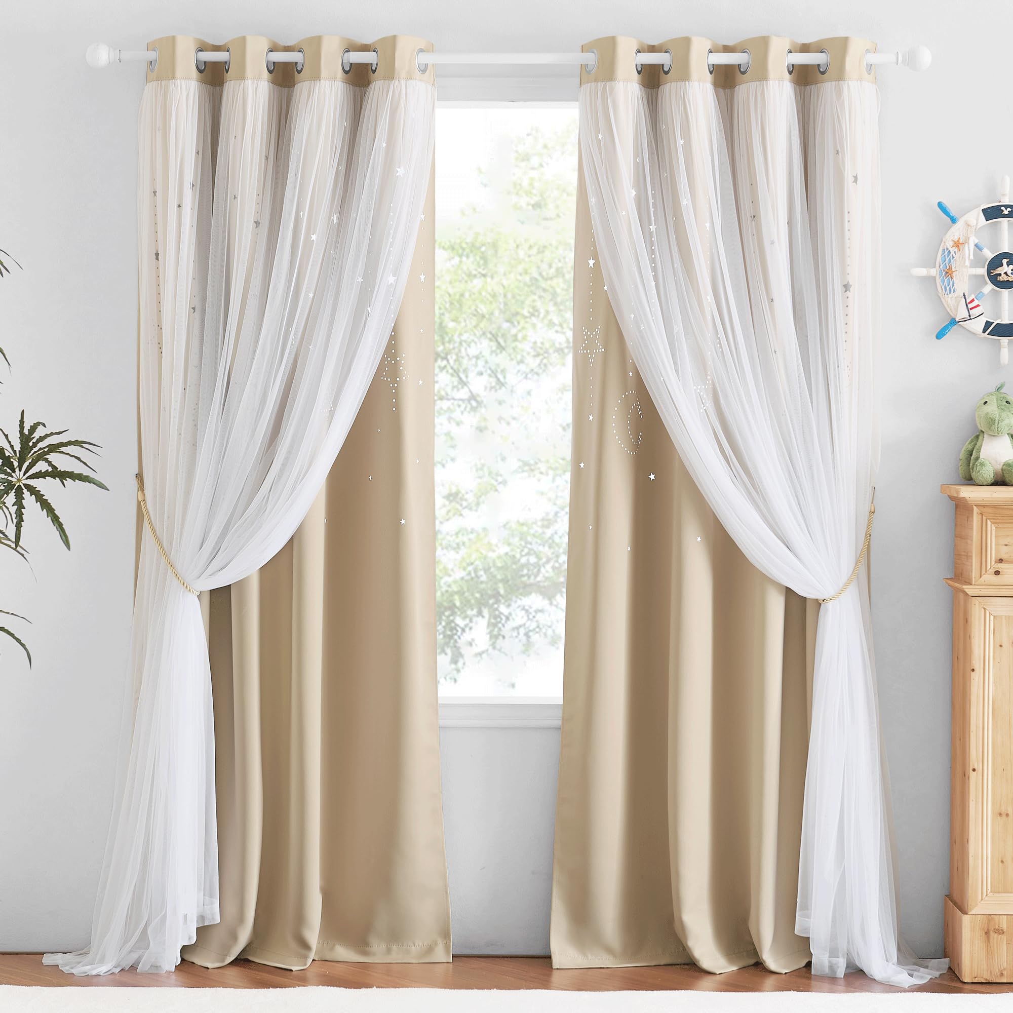 Rideau occultant thermique beige à œillets pour chambre fille