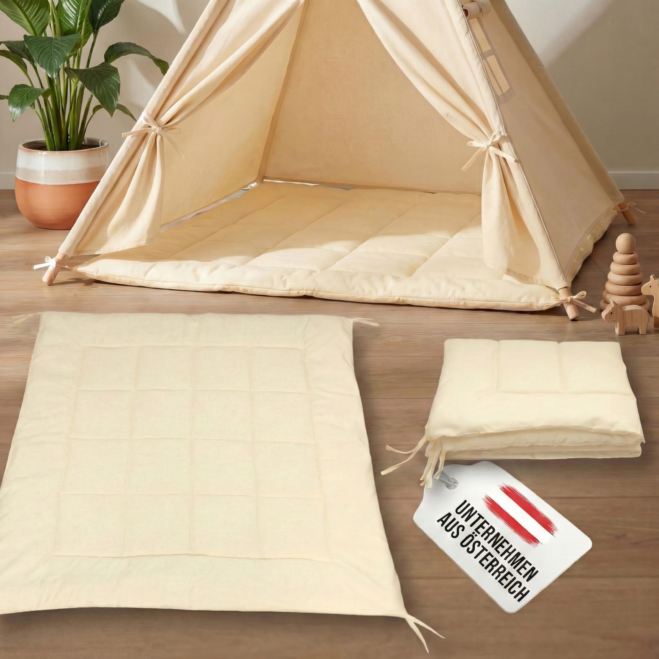 LIONHERZ® Tipi-Matte mit Bänder 120x120cm | gepolsterte Bodendecke für Spielzelt/Spielhaus | weiche quadratische Spieldecke für Kinder| abgesteppte Einlage/Unterlage zum Binden (Sunny Cream)