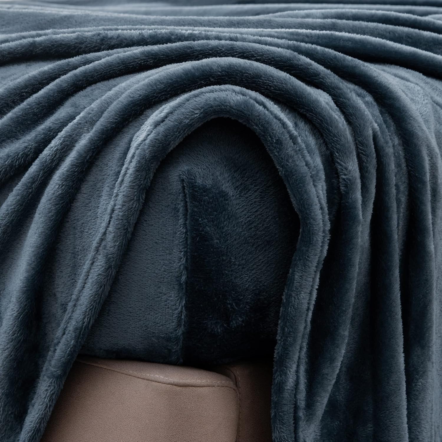 great bay home 4-piece velvet plush micro fleece full size sheet set - deluxe microplush non-pilling bed sheets- lavish sherpa winter bedding set (denim blue) full - 4 piece set 04 - denim blue