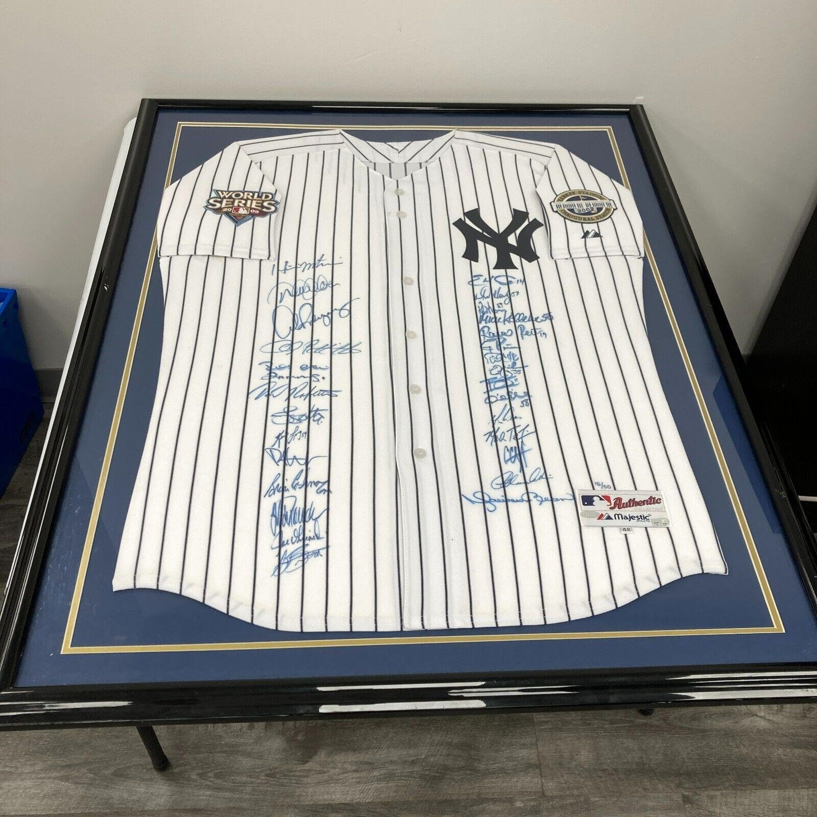 2009 New York Yankees World Series Champs Team Signed Jersey