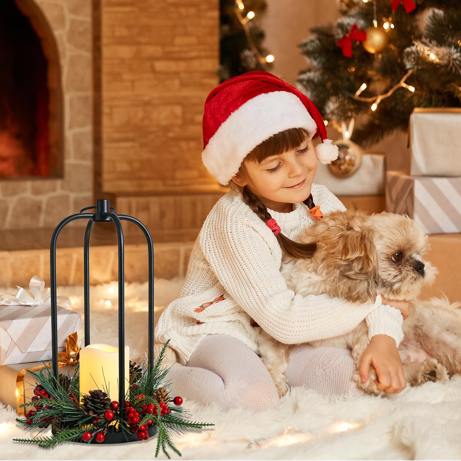 Bdor Juego de 2 faroles de Navidad, portavelas de metal colgante de 14 pulgadas de alto con conos de pino, bayas y vela LED sin llama, centro de mesa de vacaciones para decoración interior del hogar
